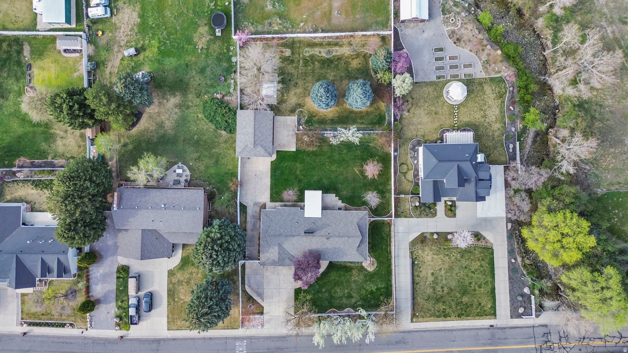 main property photo 53