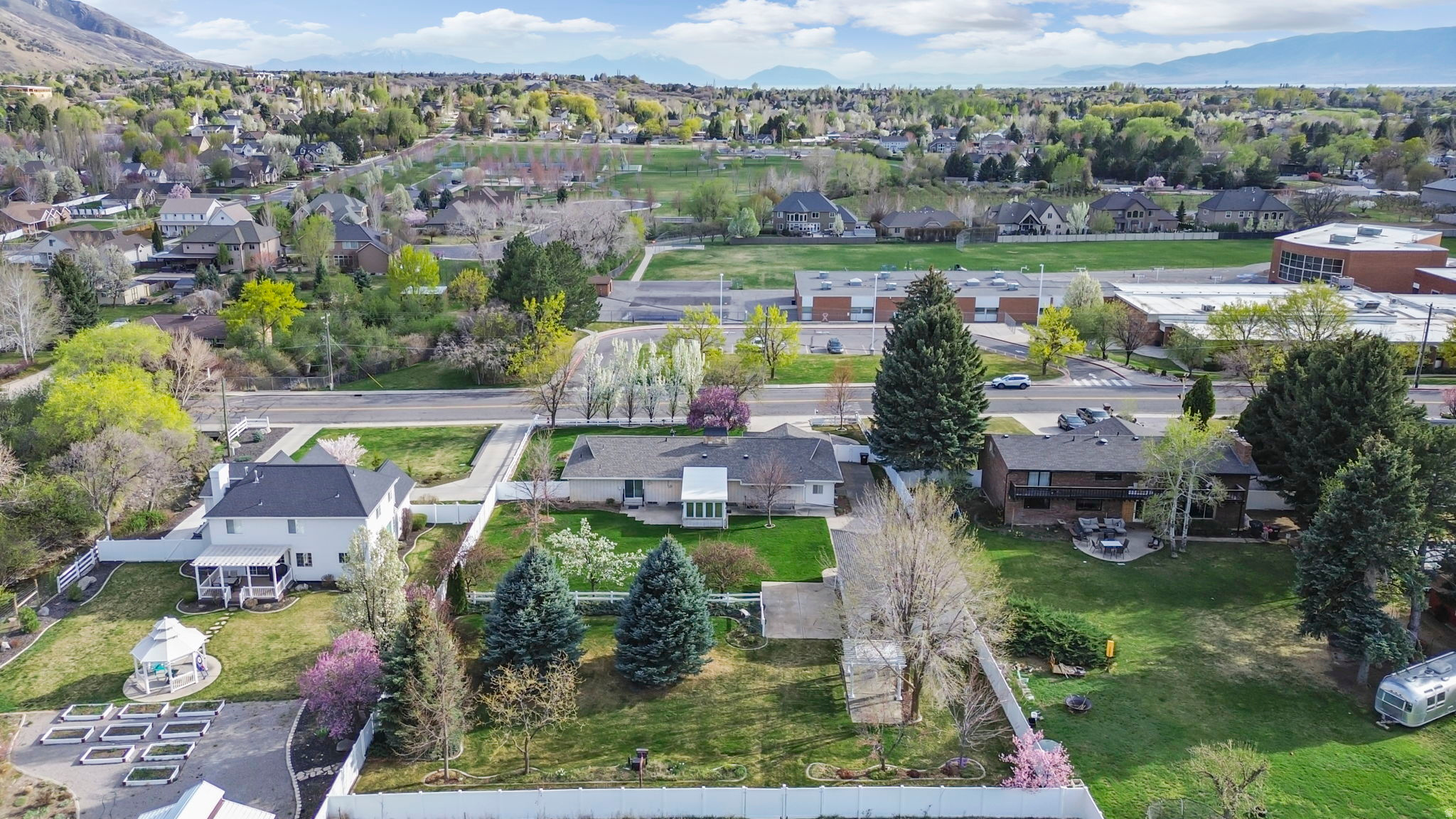 main property photo 56