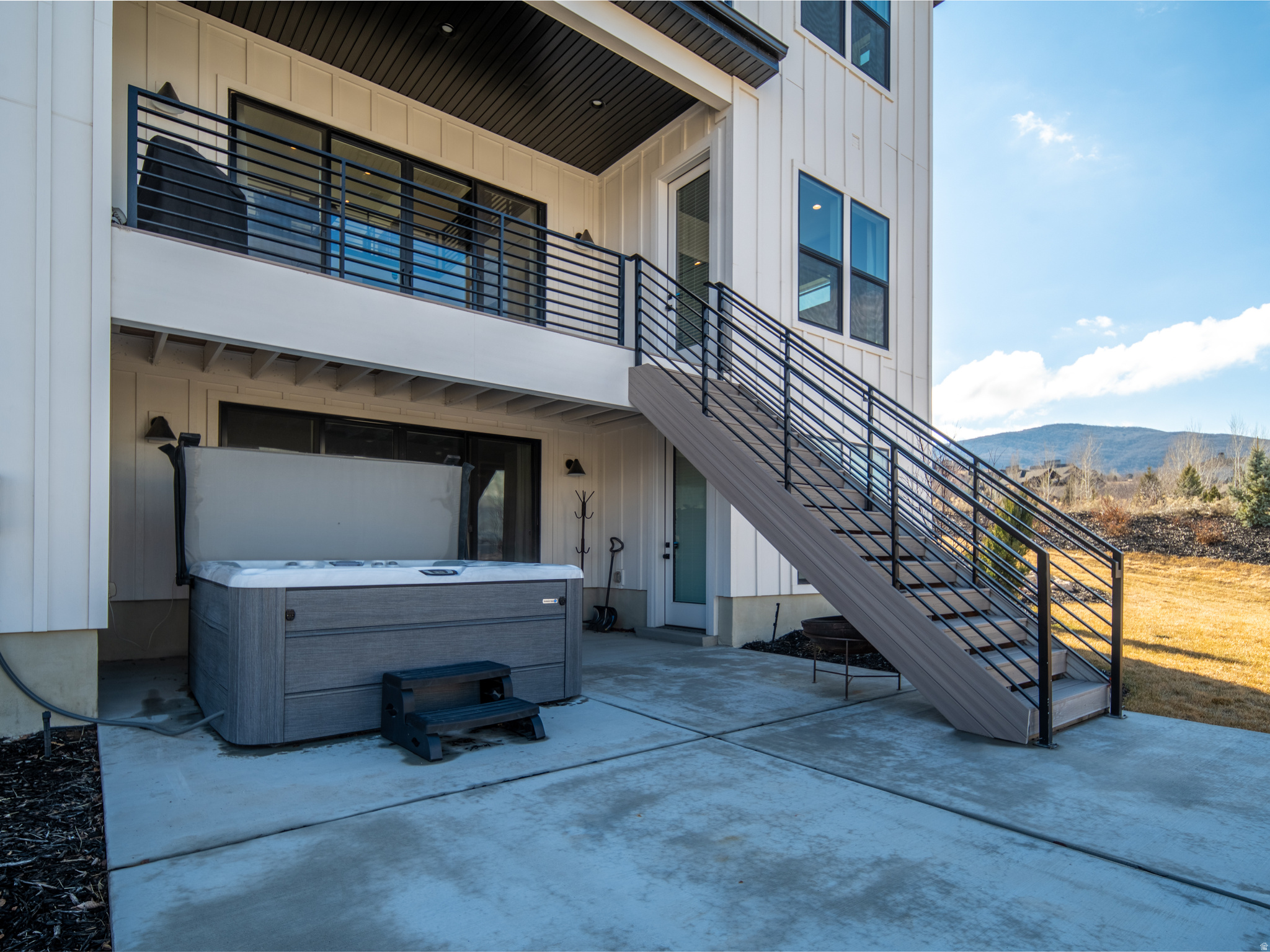 main property photo 50