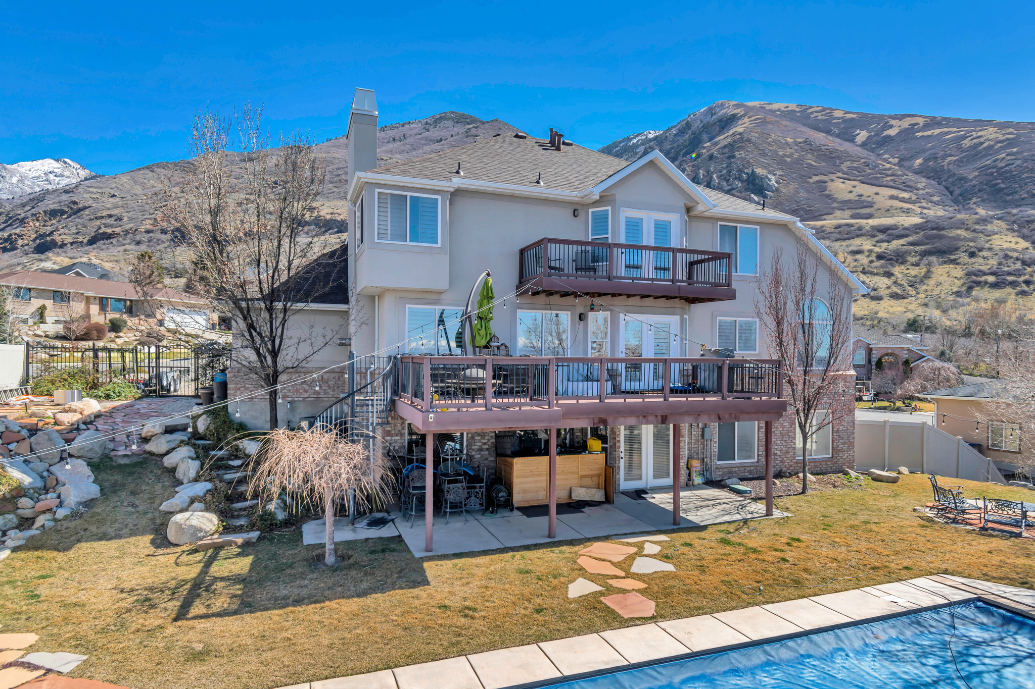 main property photo 45