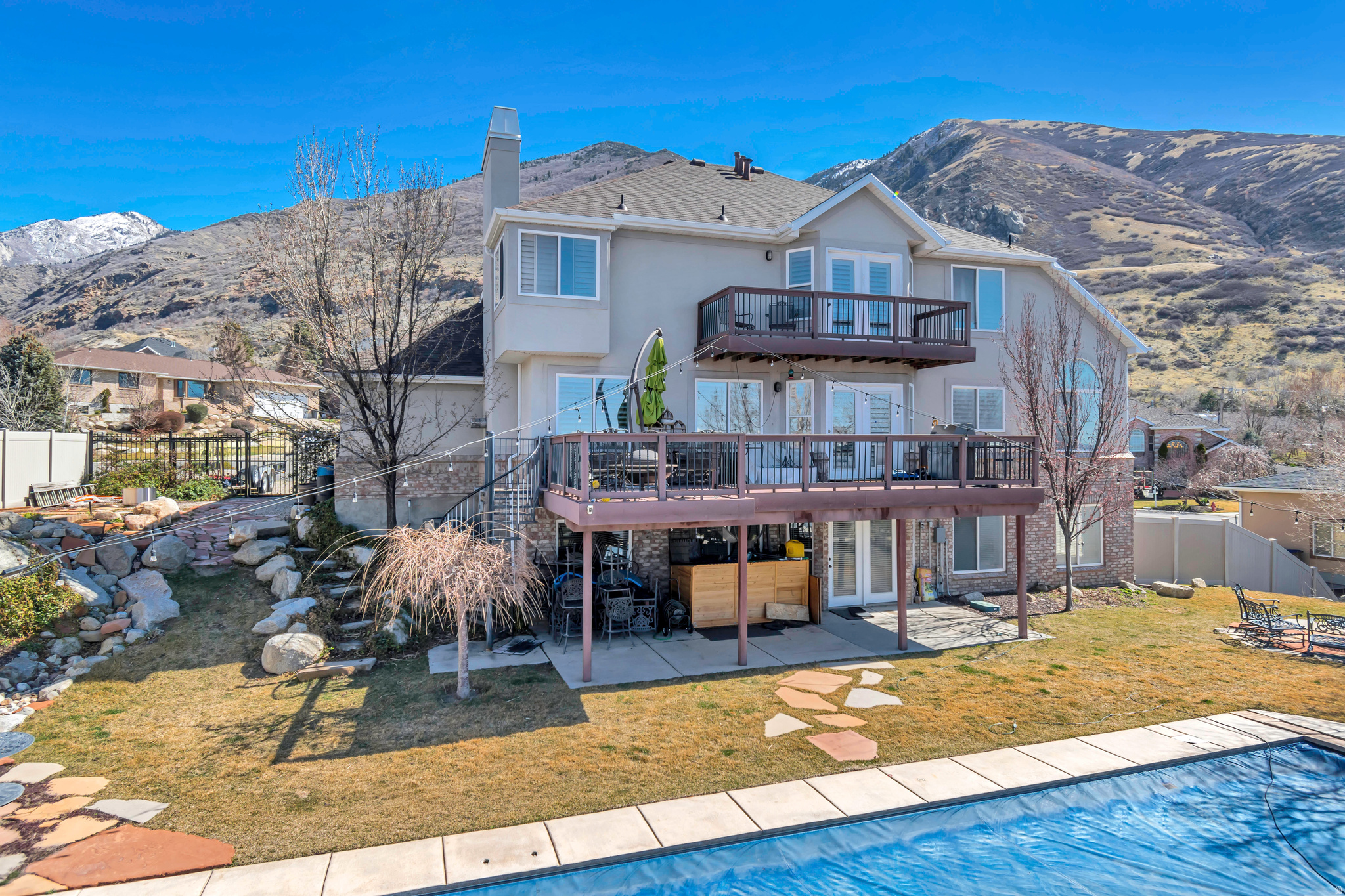 main property photo 46