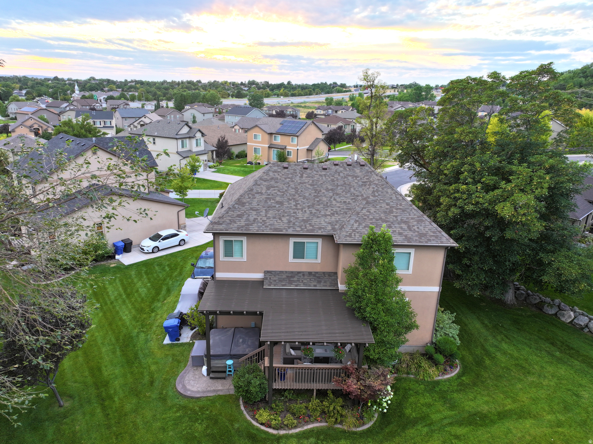 main property photo 17