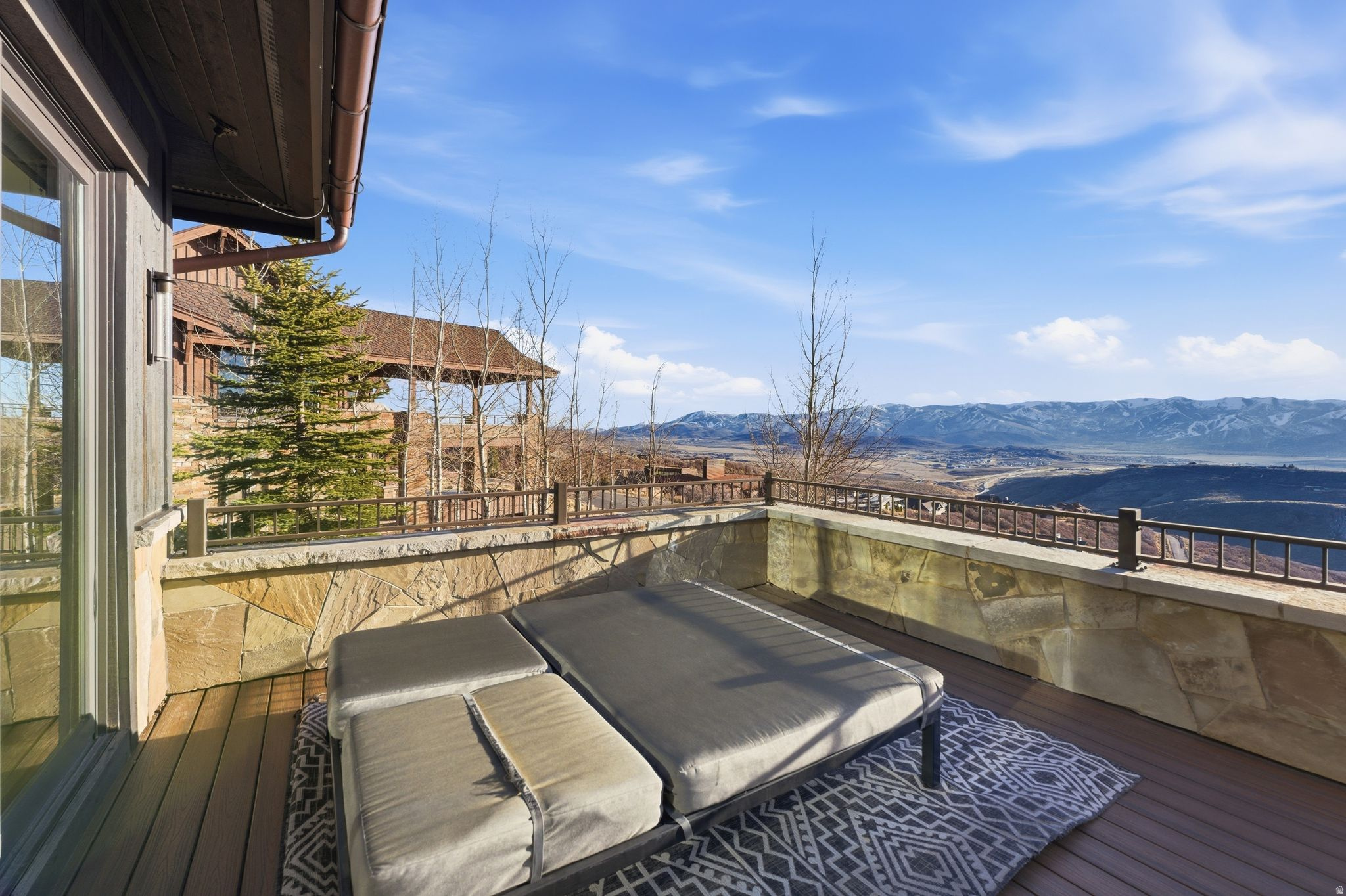 main property photo 67