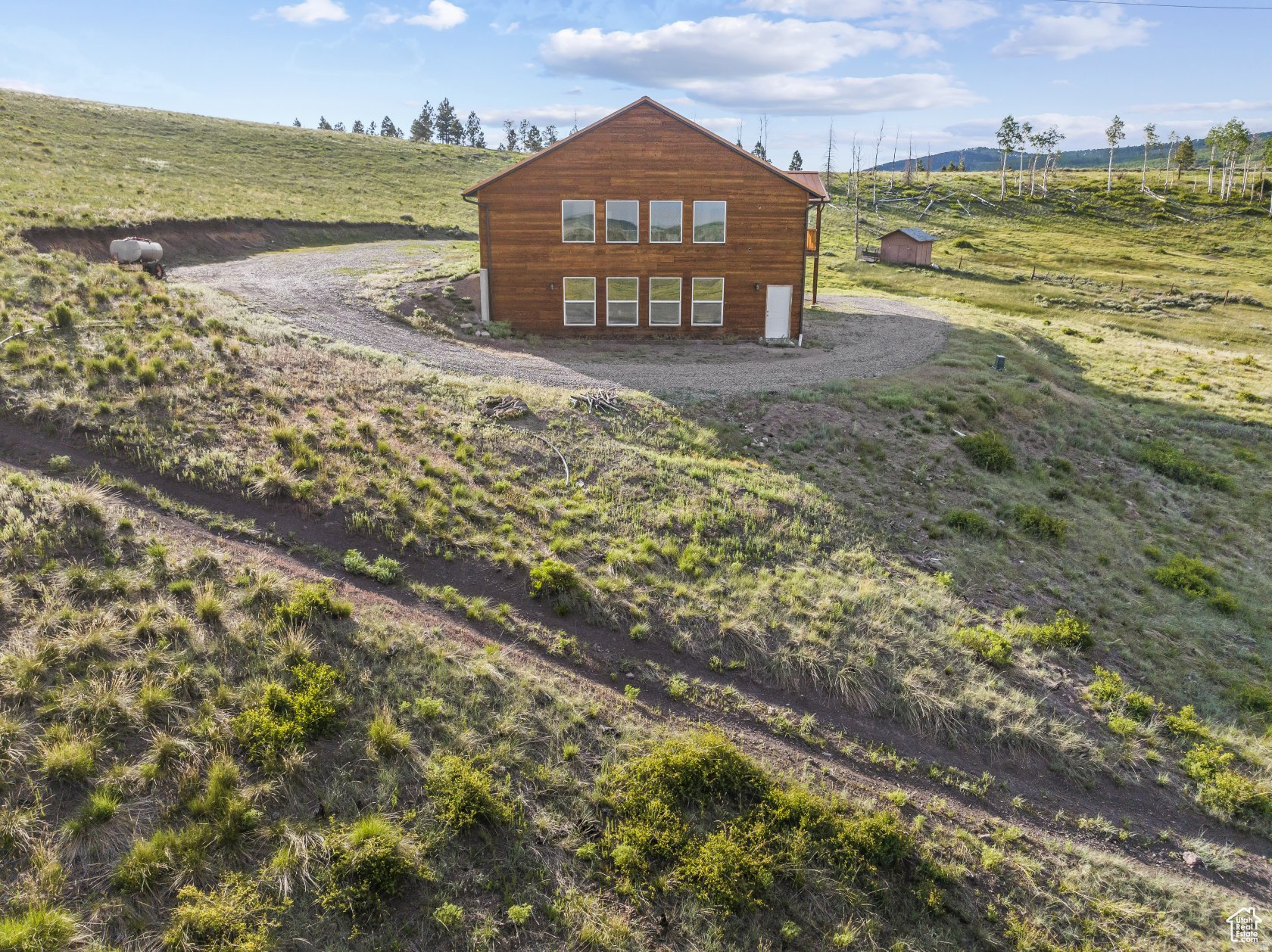 main property photo 45