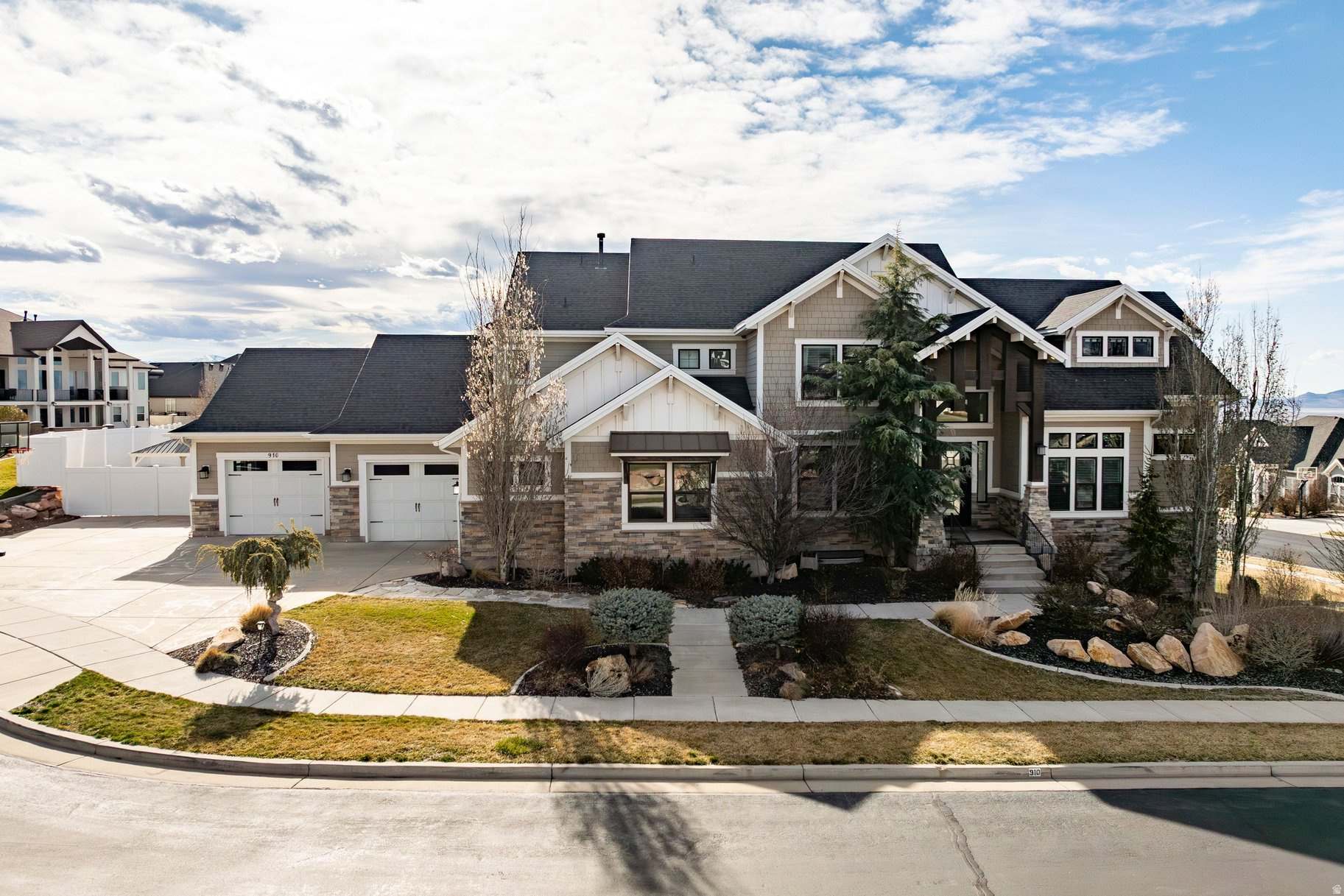 main property photo 58
