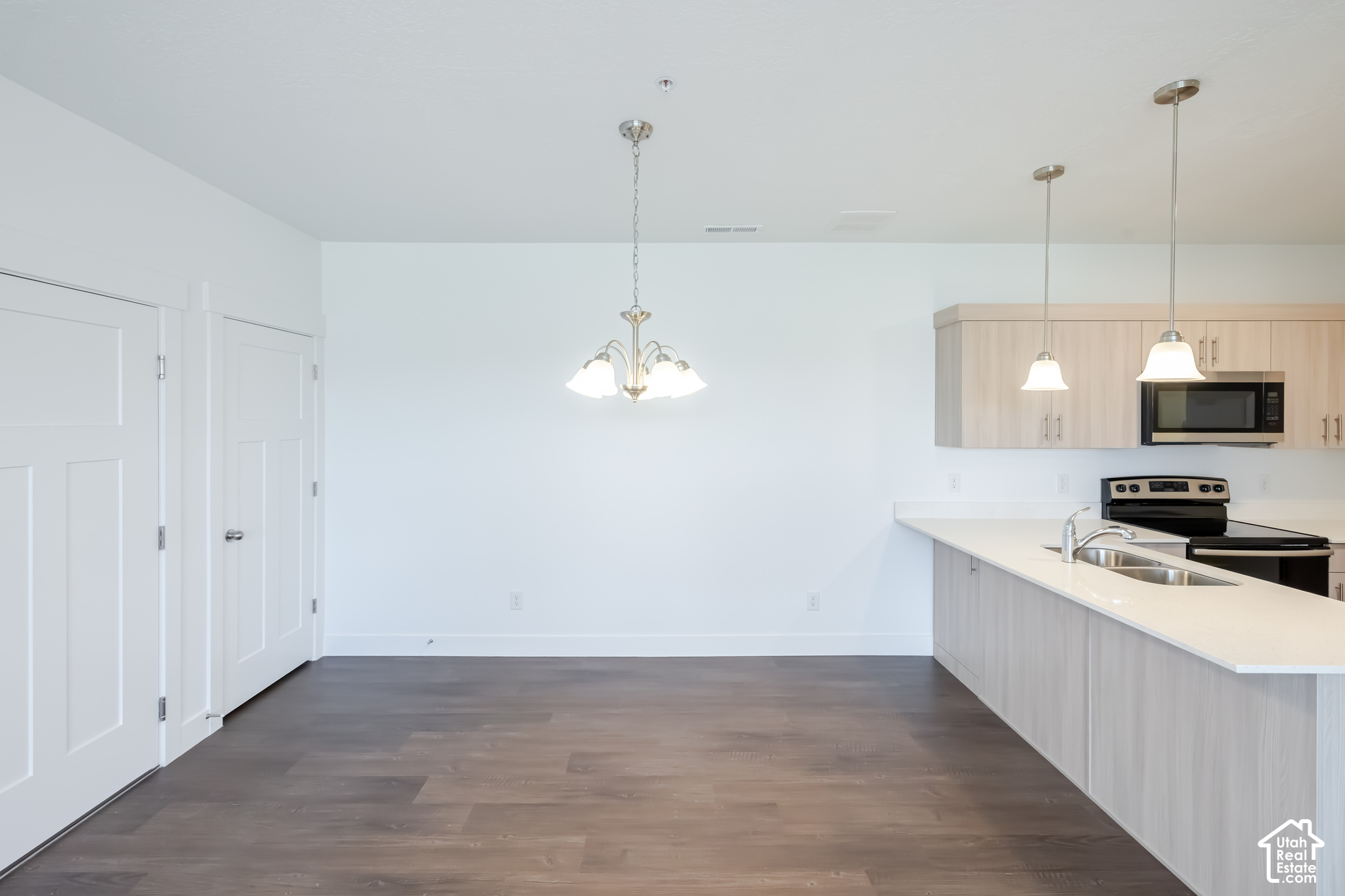 property viewer photo 12