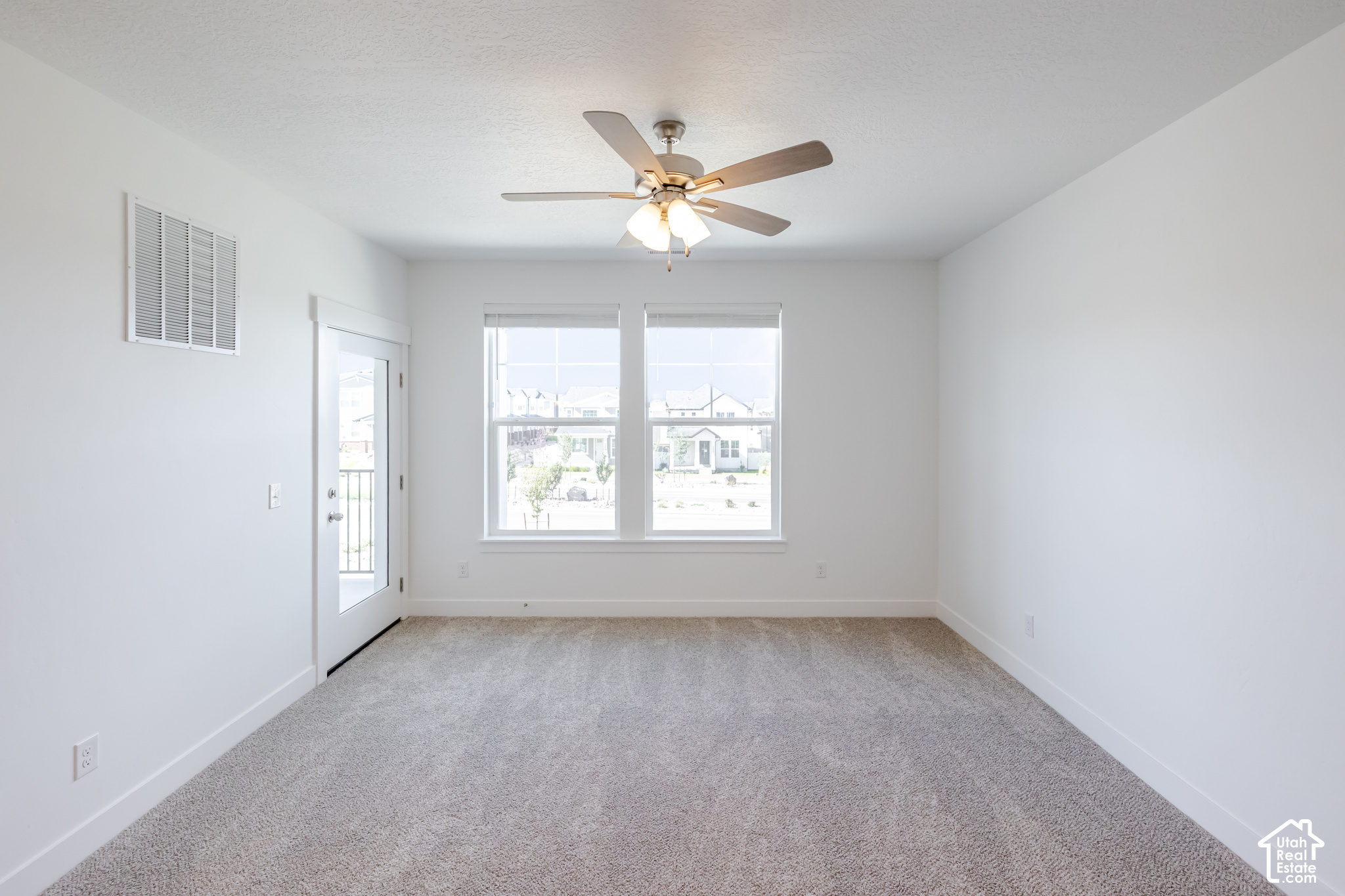 property viewer photo 14
