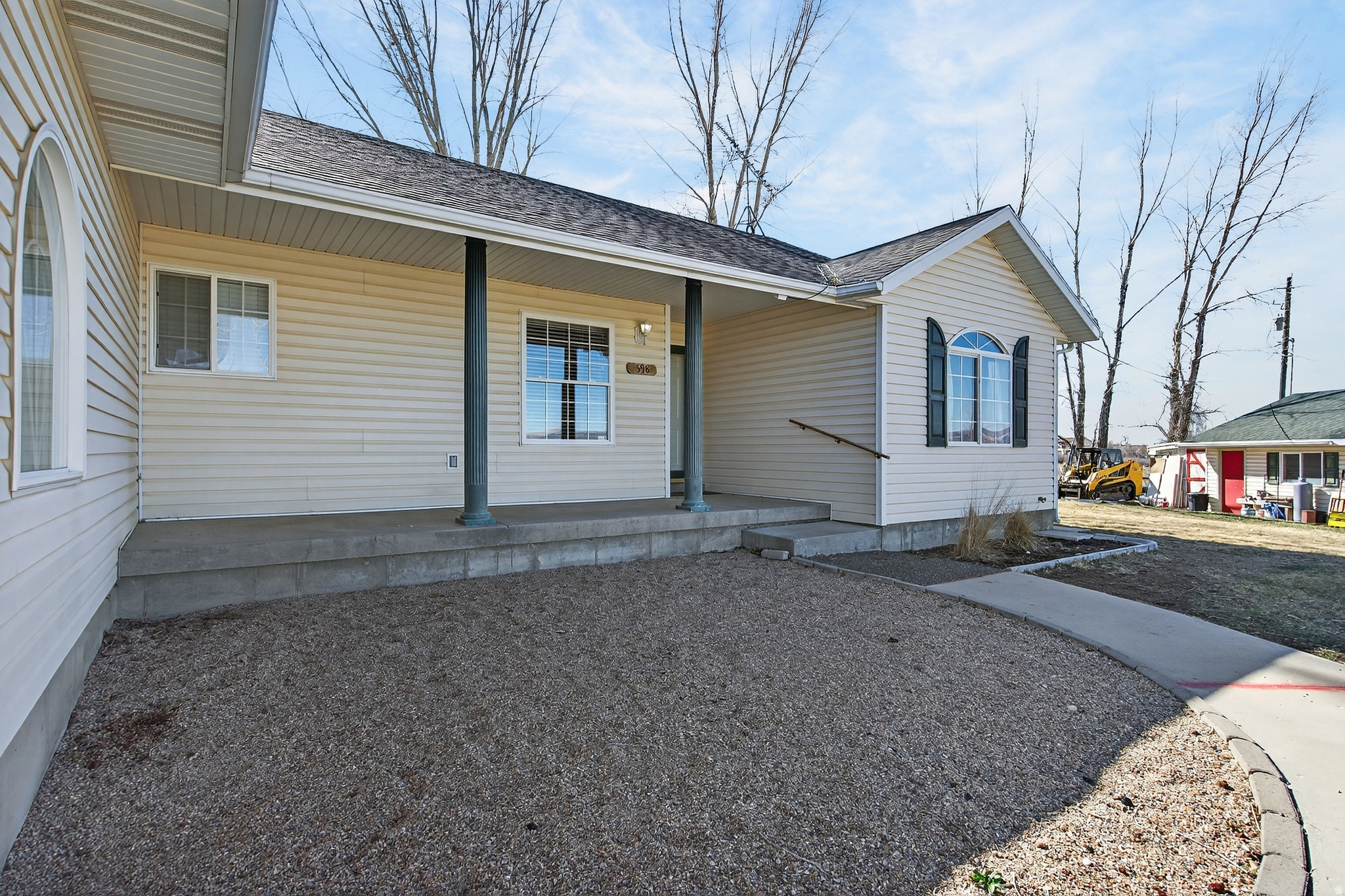 main property photo 10