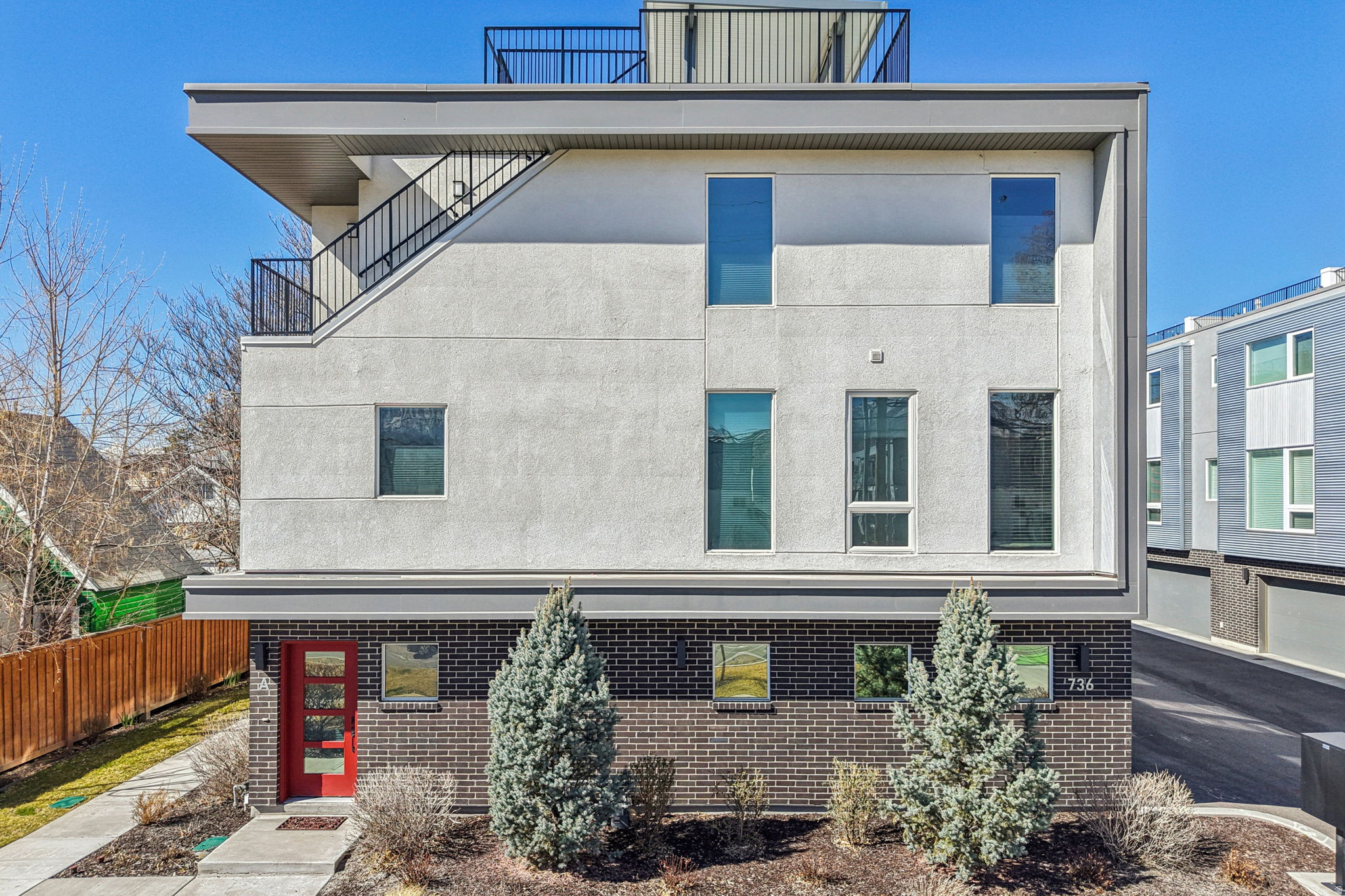 main property photo 41