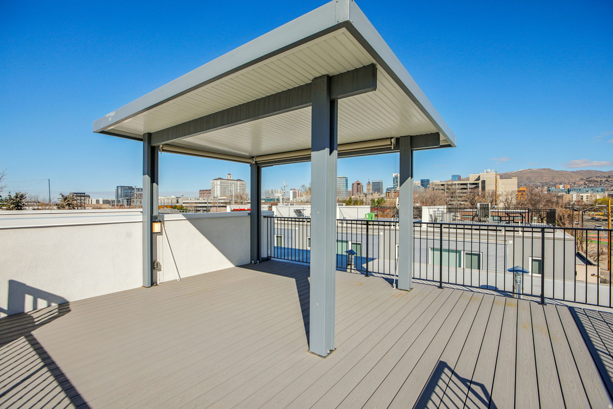 main property photo 45
