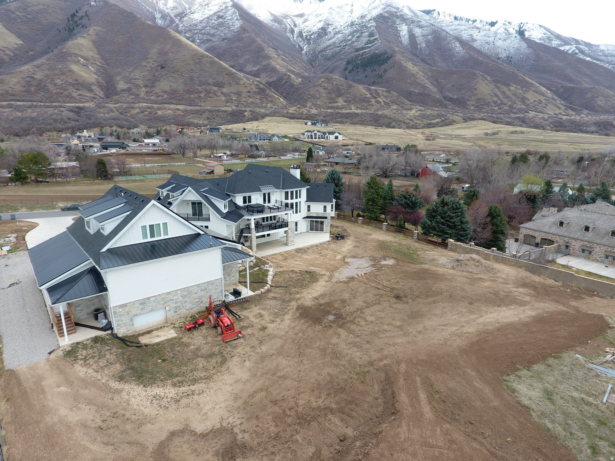 main property photo 111