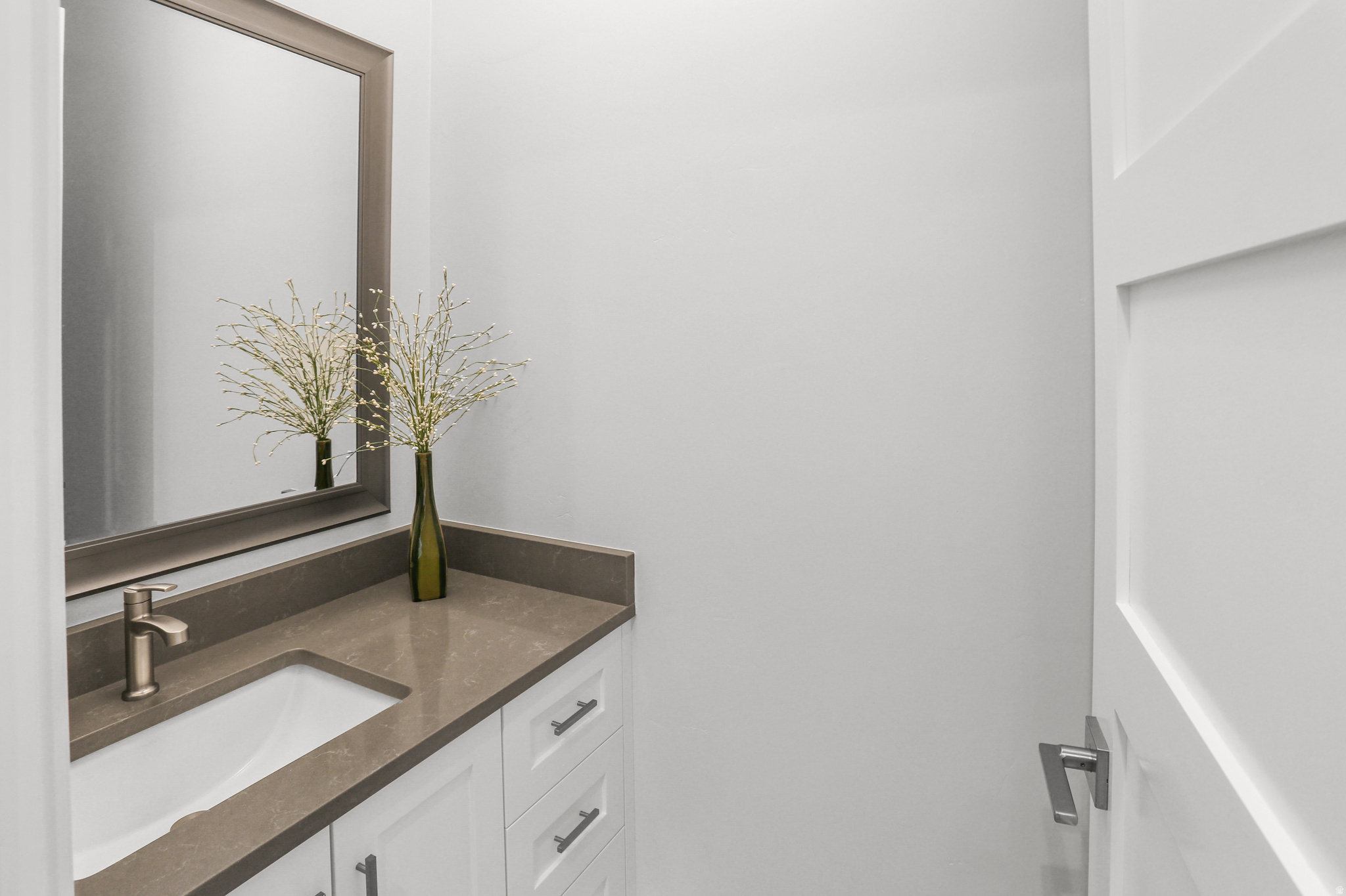 main property photo 88