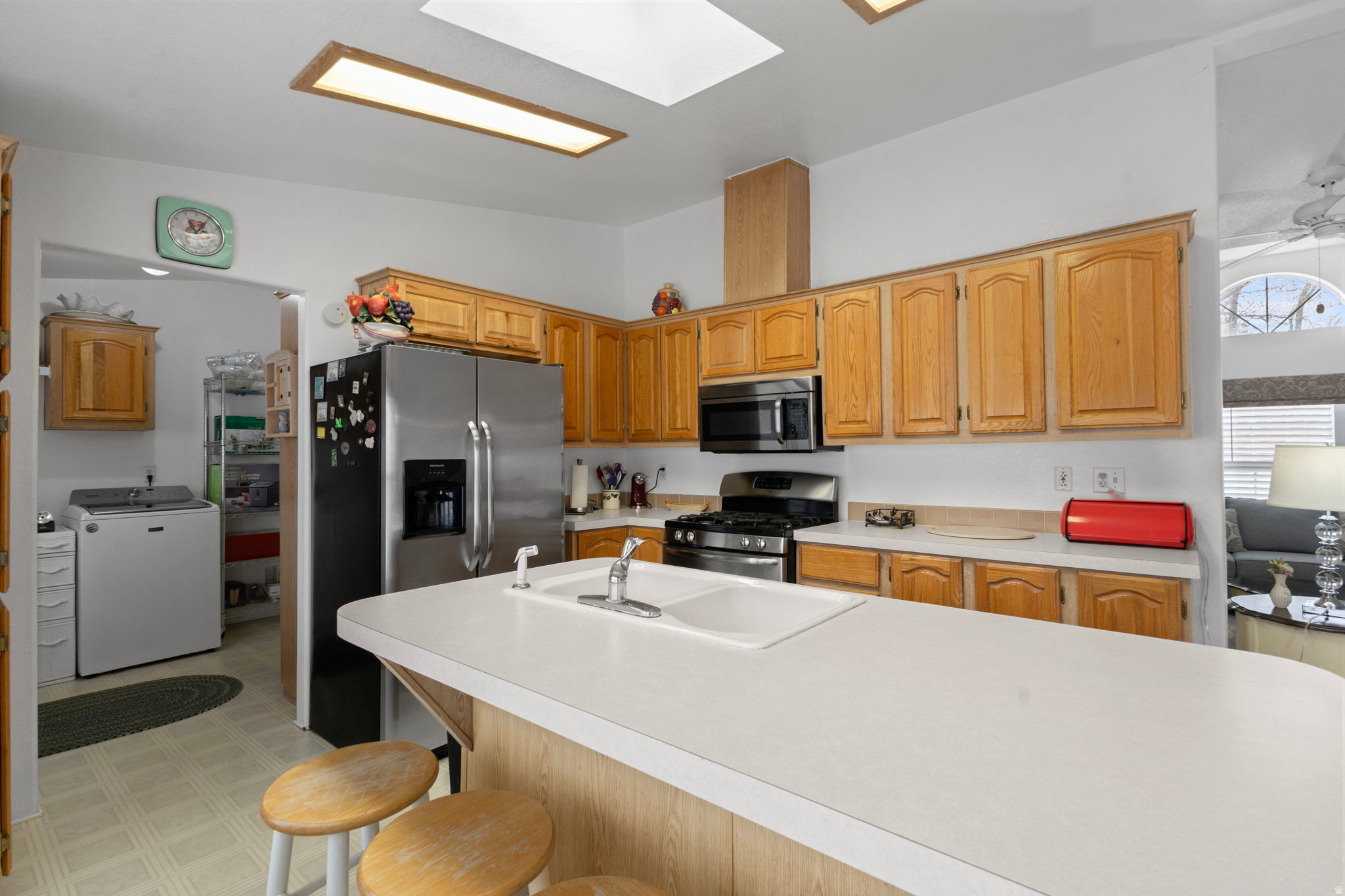 main property photo 11