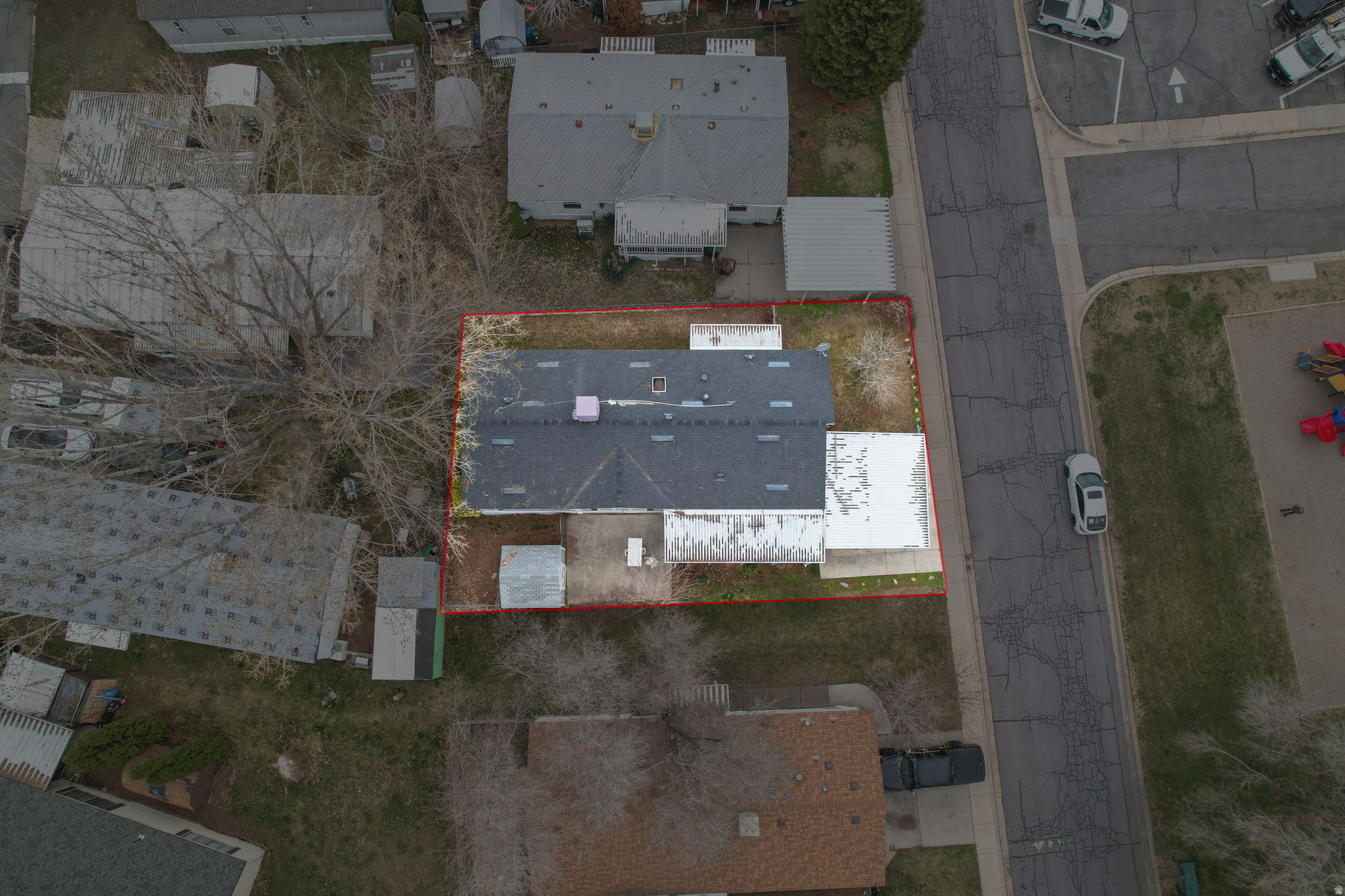 main property photo 34