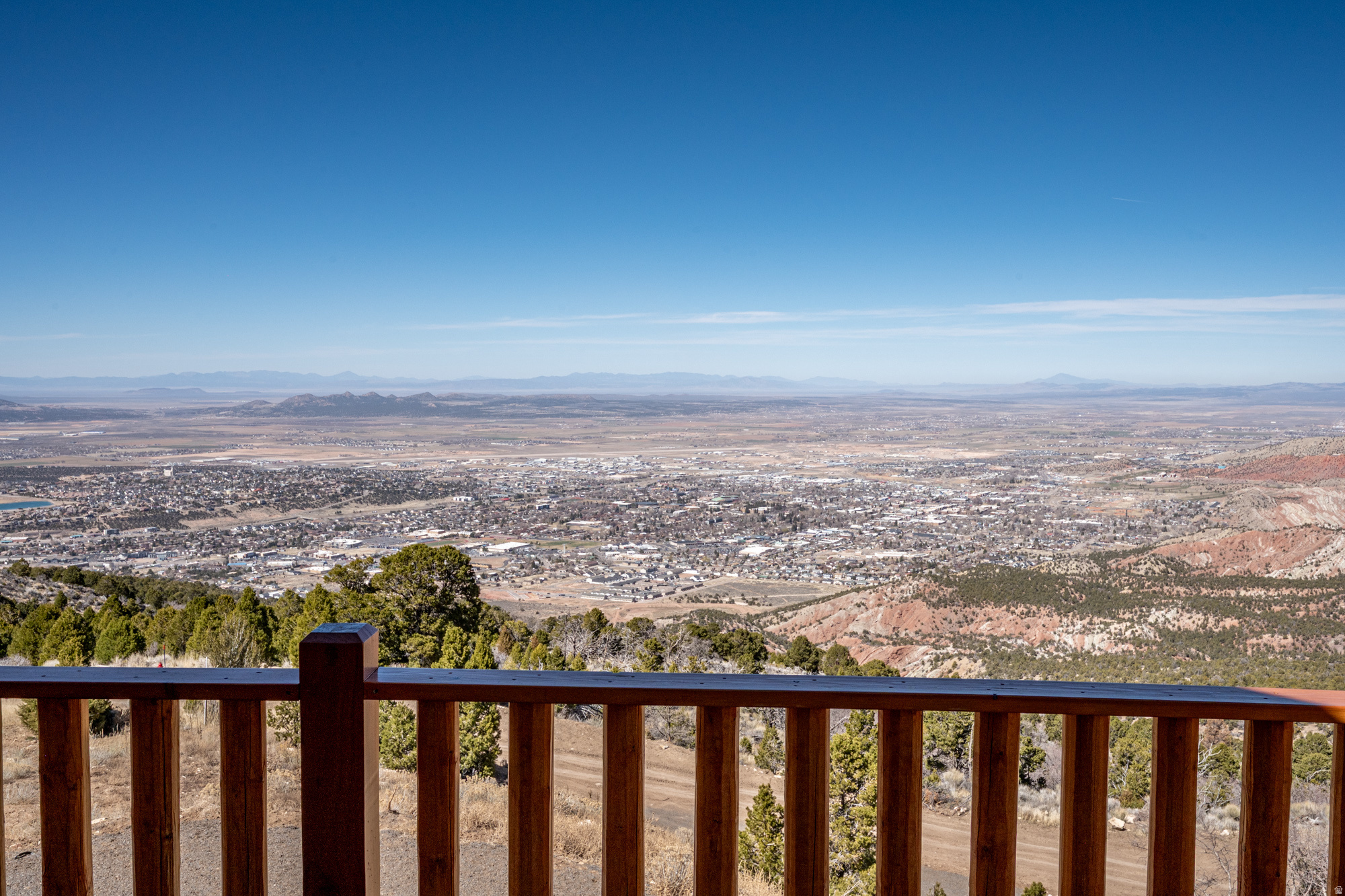 main property photo 45