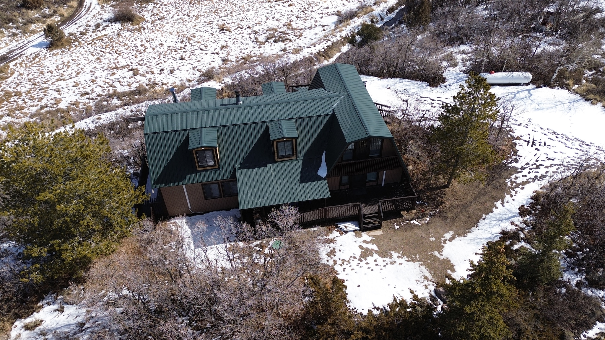 main property photo 41