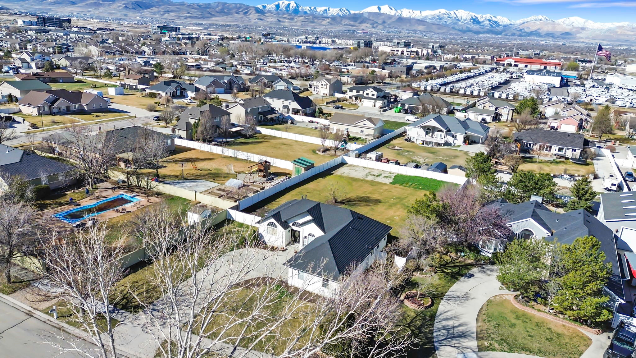 main property photo 42