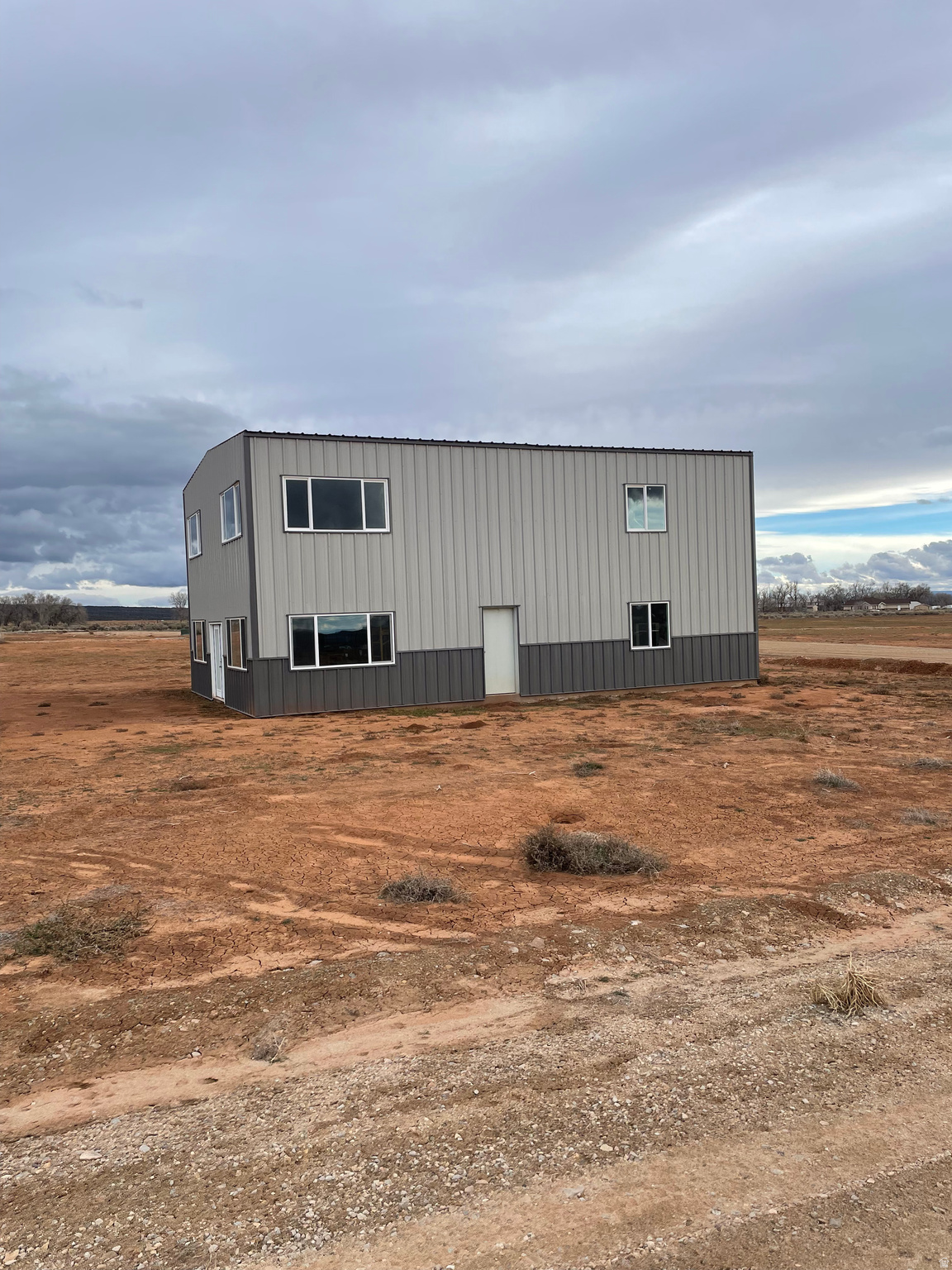 main property photo 16