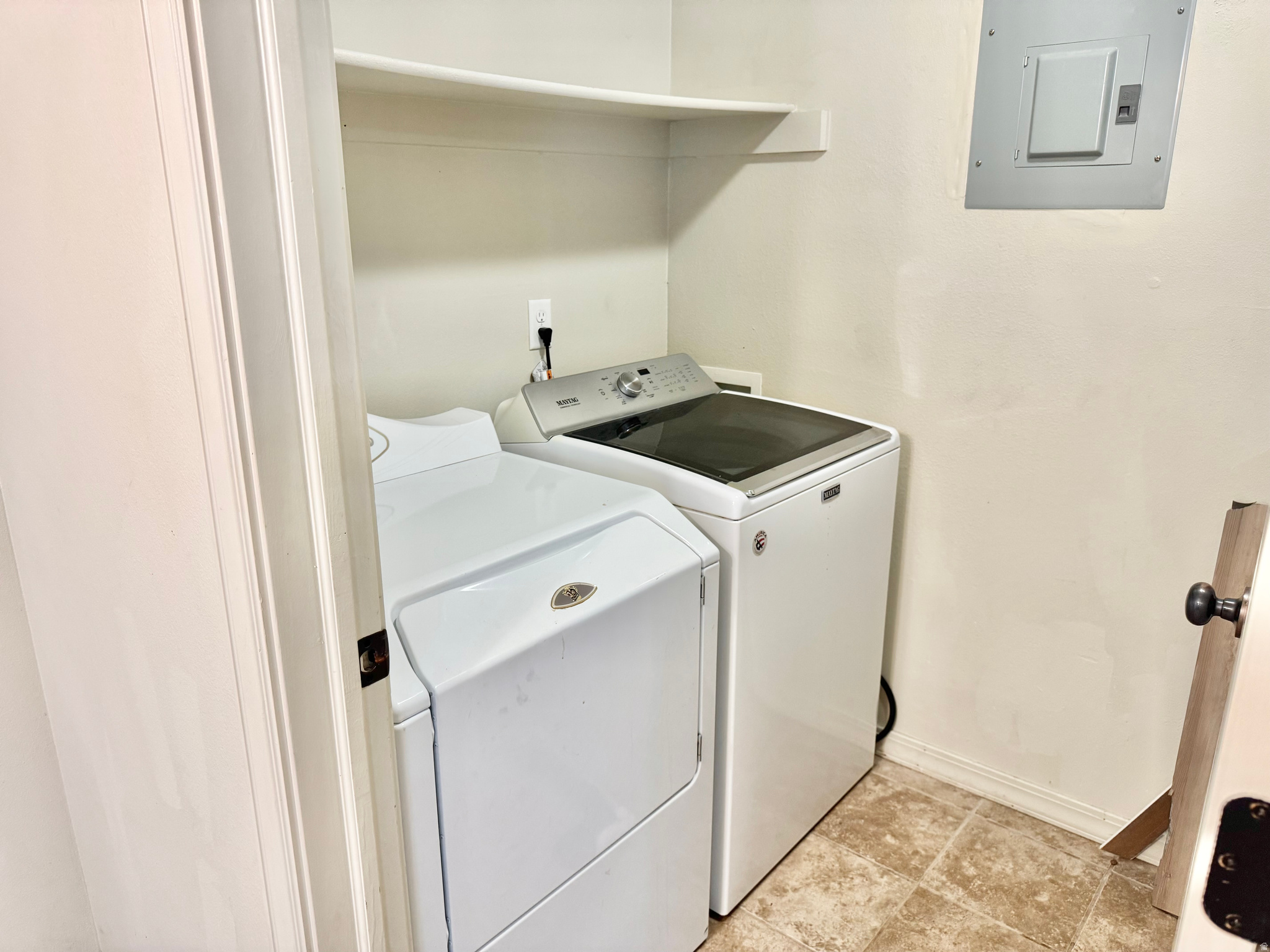 main property photo 11