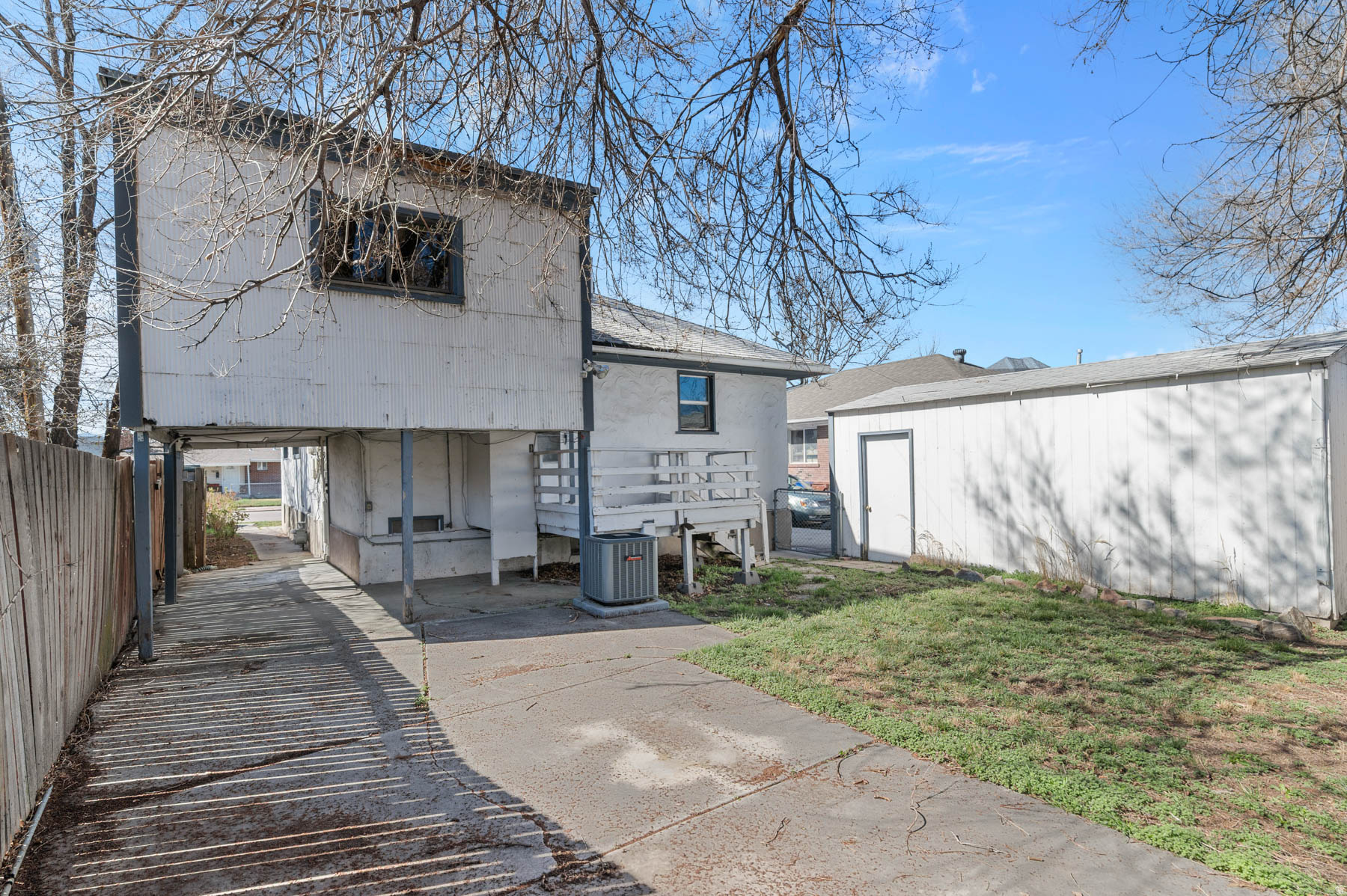 main property photo 20