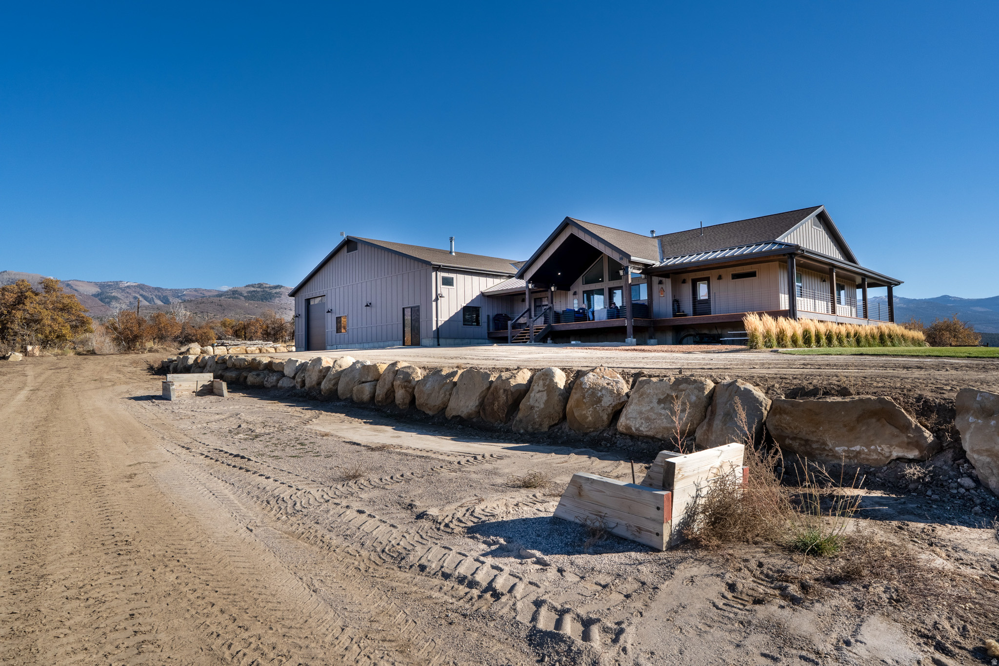 main property photo 60