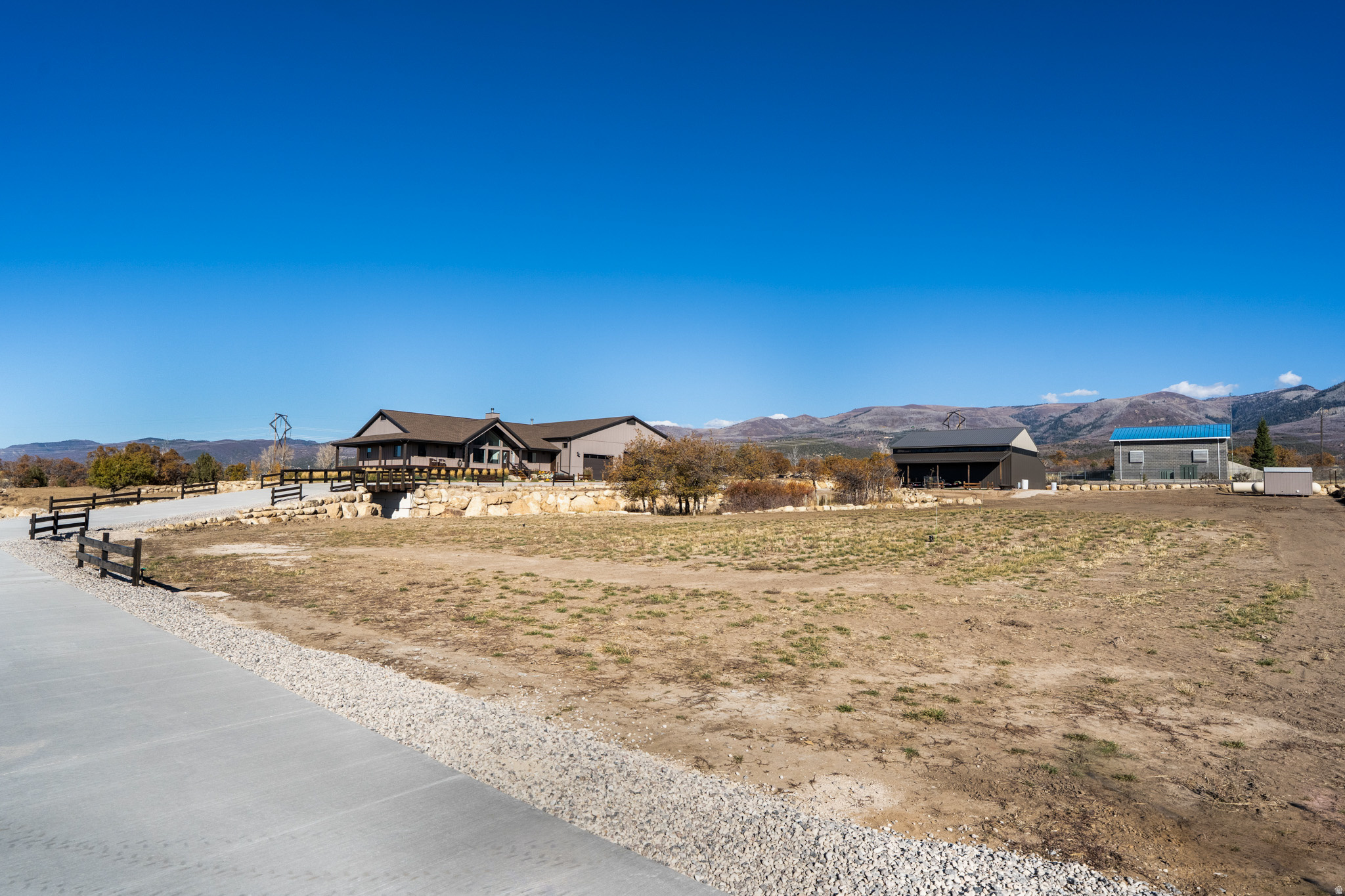 main property photo 75