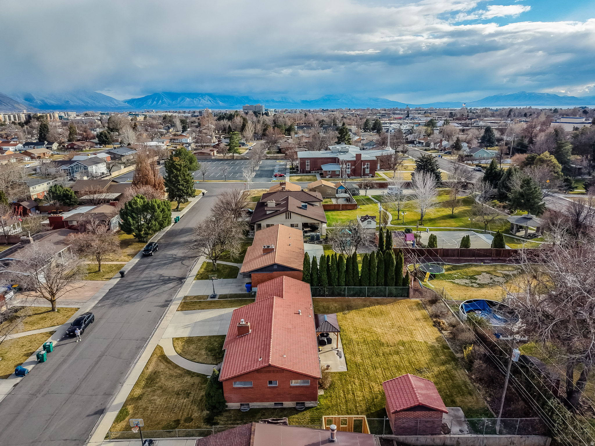 main property photo 27