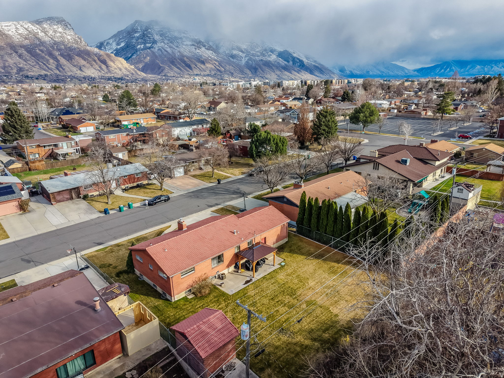 main property photo 28