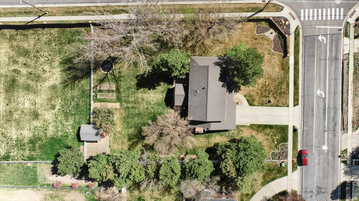 main property photo 83