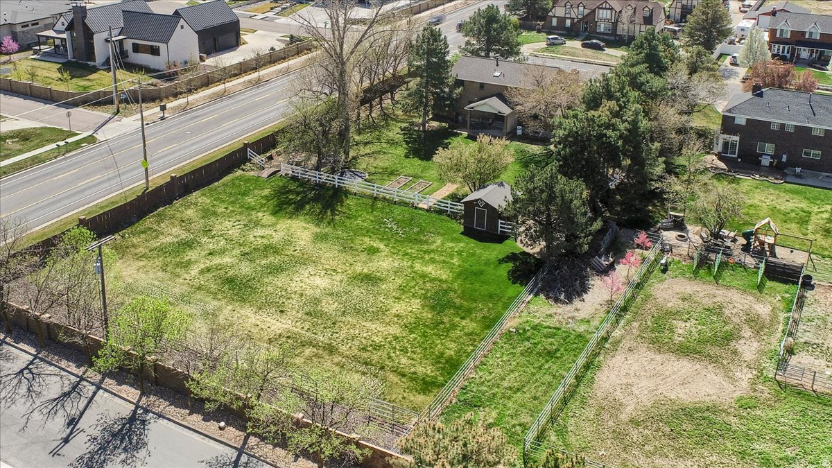 main property photo 85