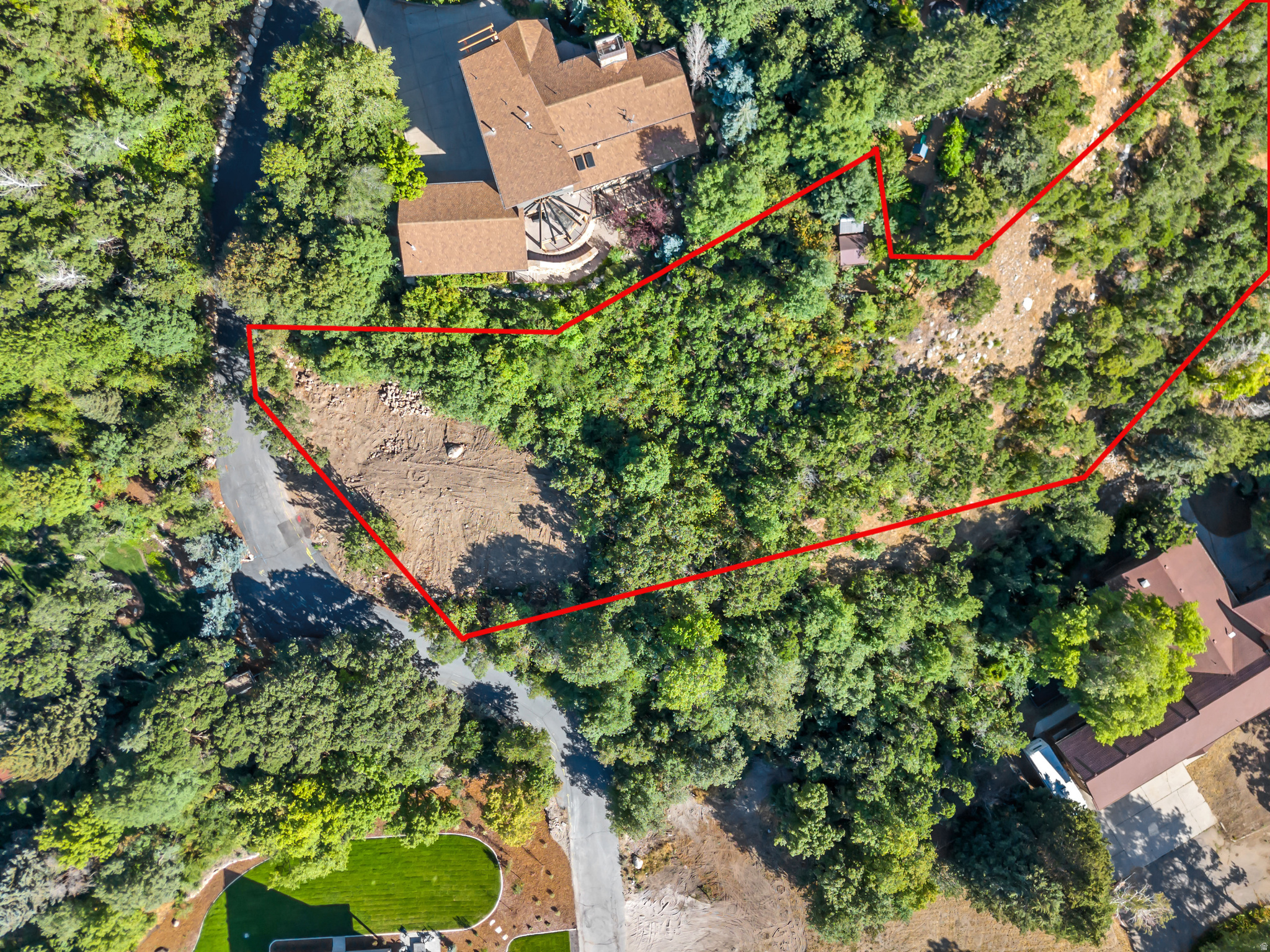 main property photo 16