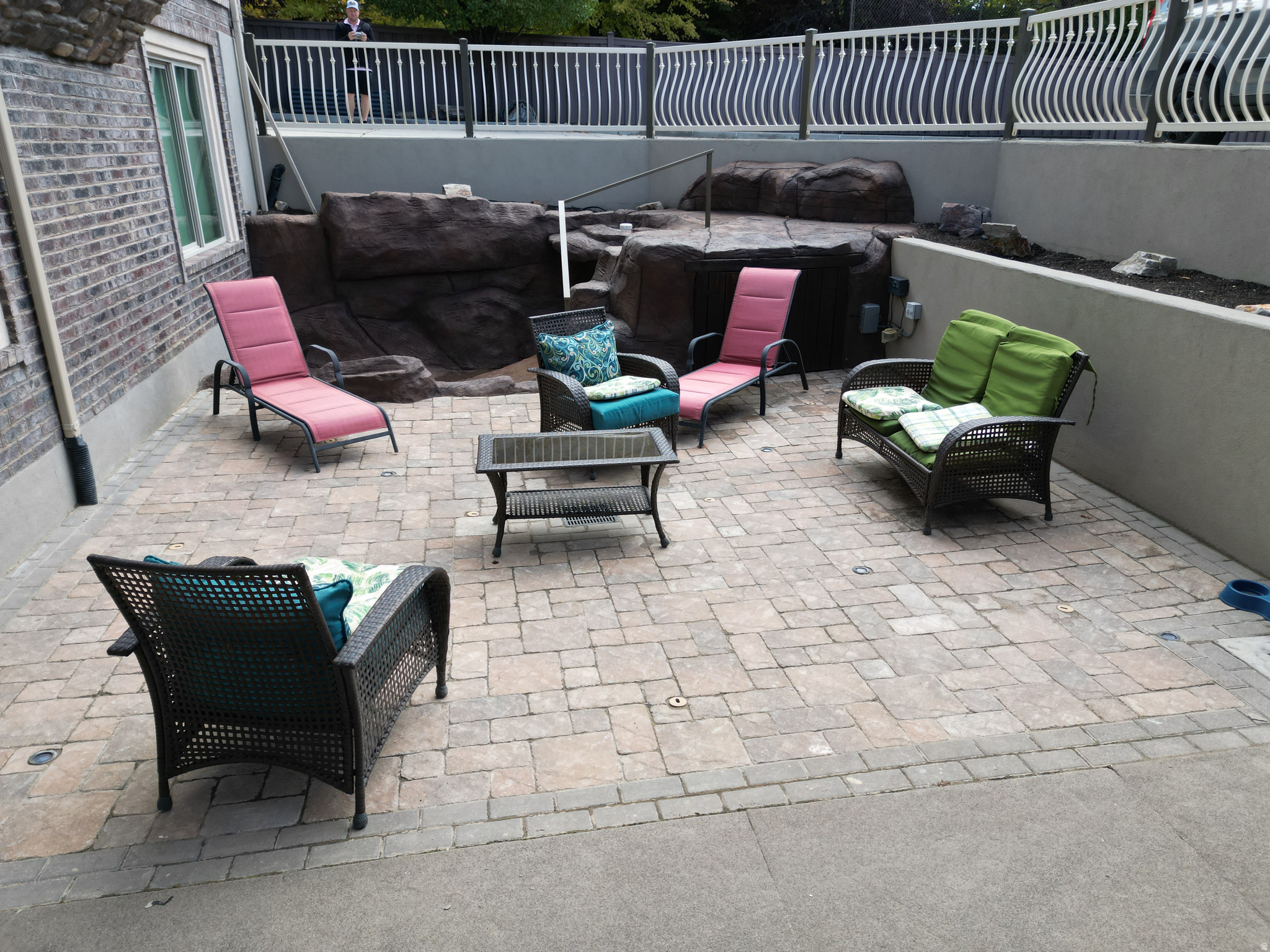 main property photo 23