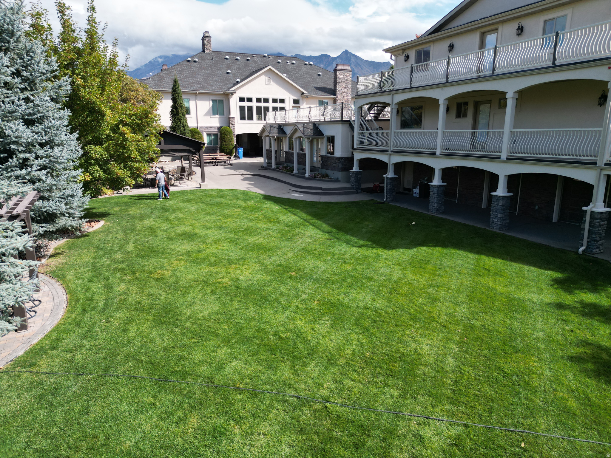 main property photo 42