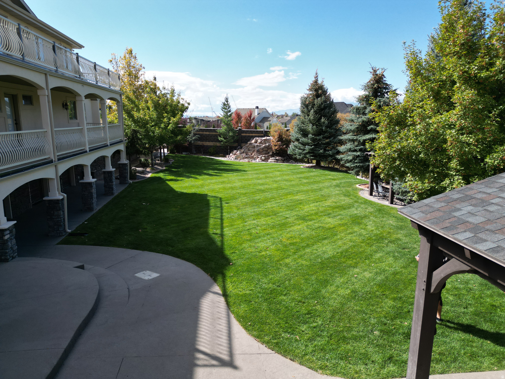 main property photo 45