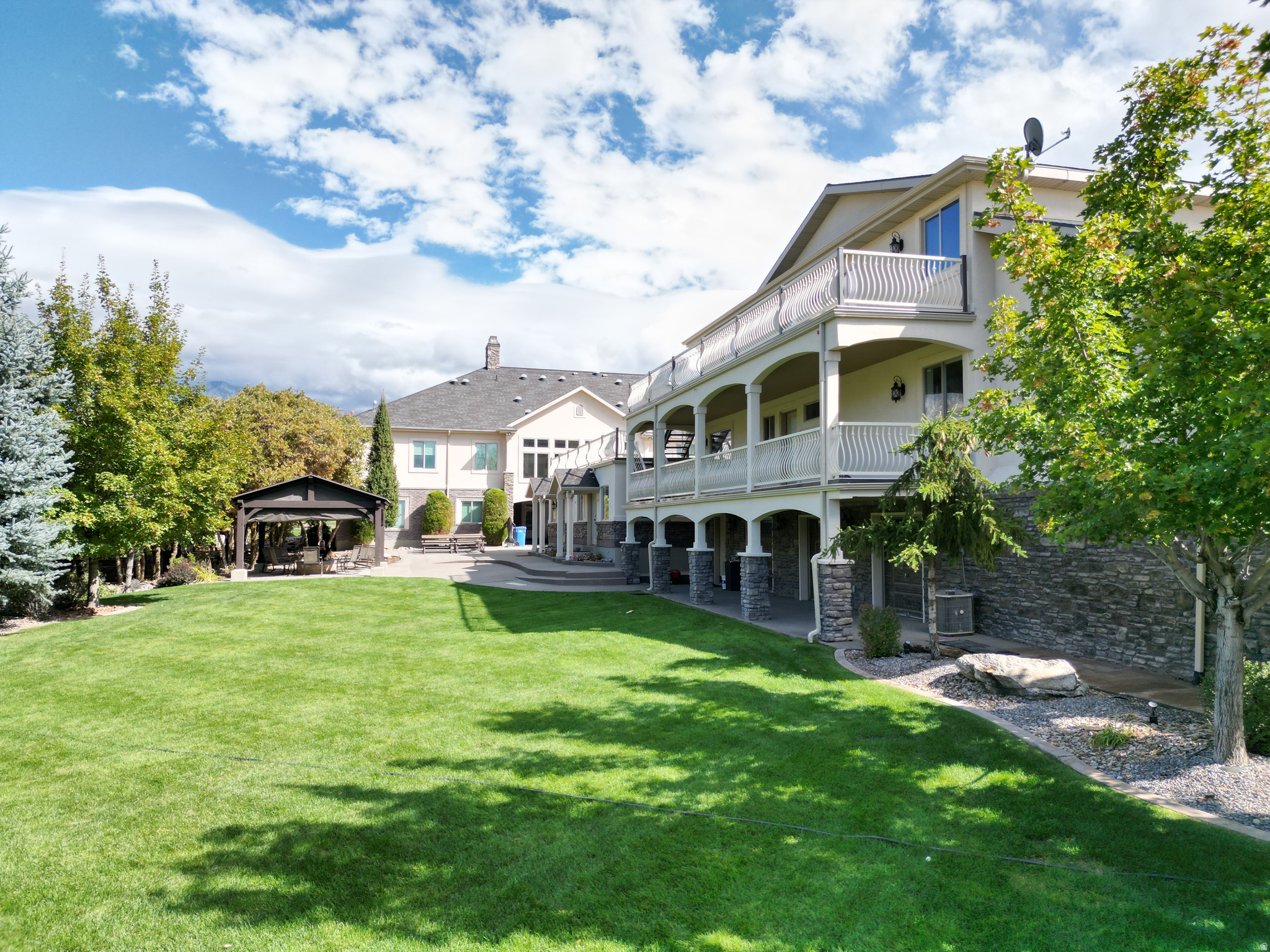 main property photo 56