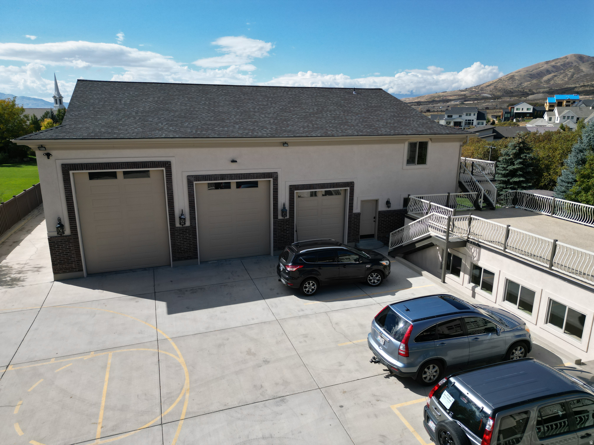 main property photo 74