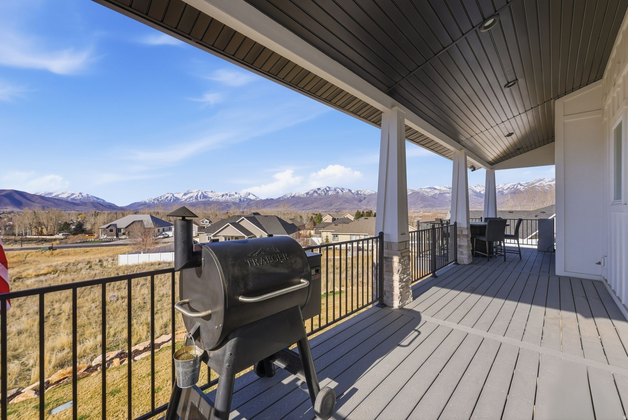 main property photo 78