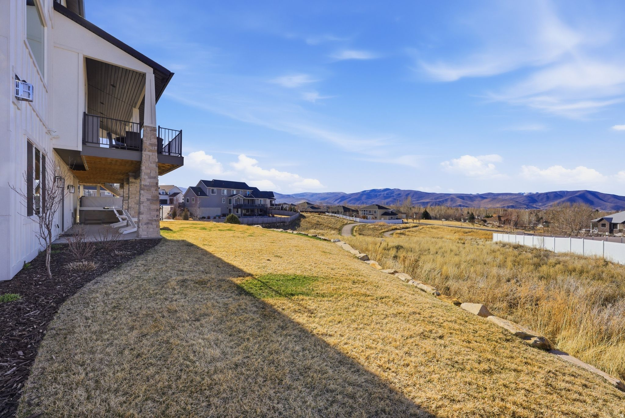 main property photo 84