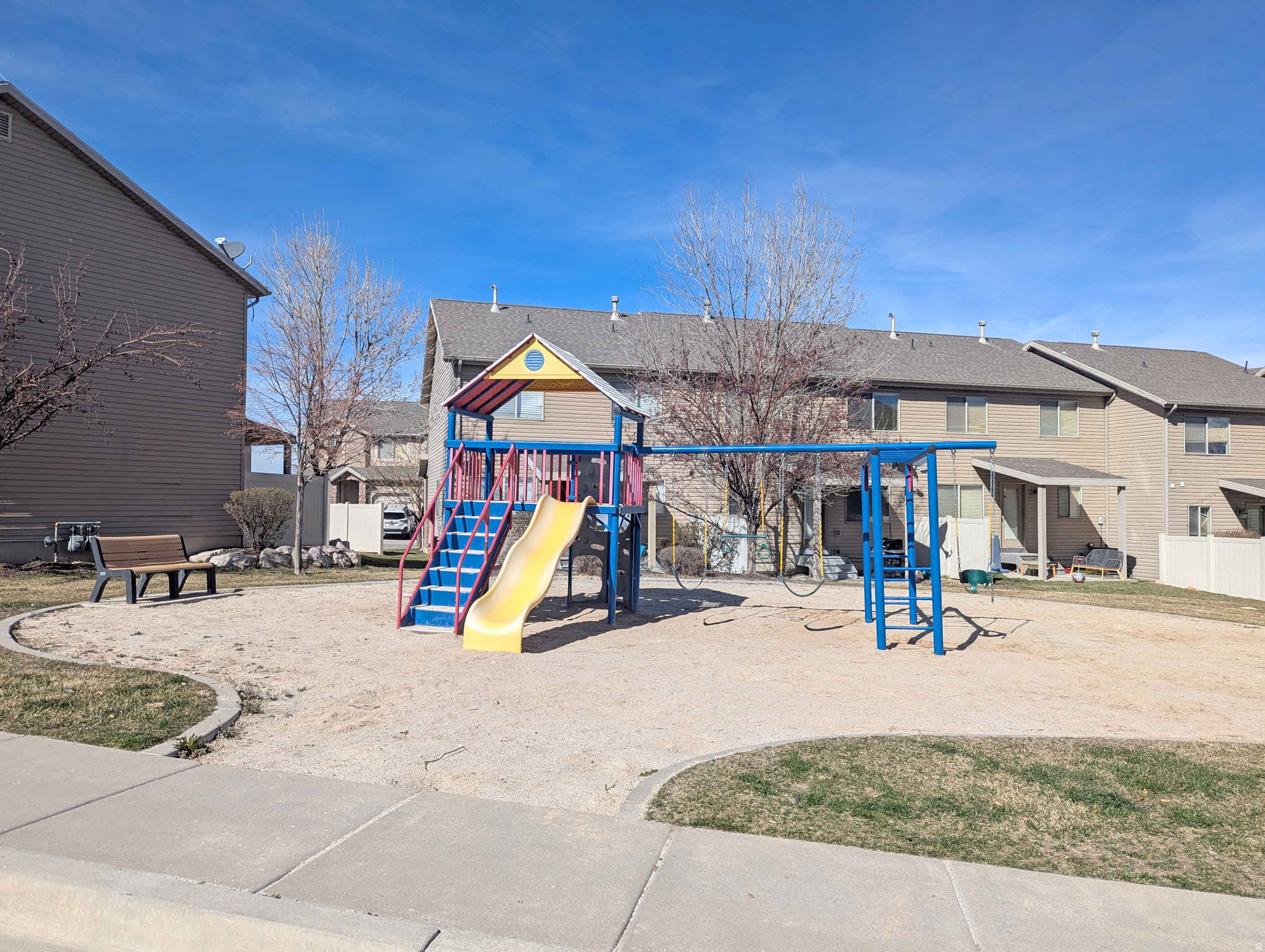 main property photo 19
