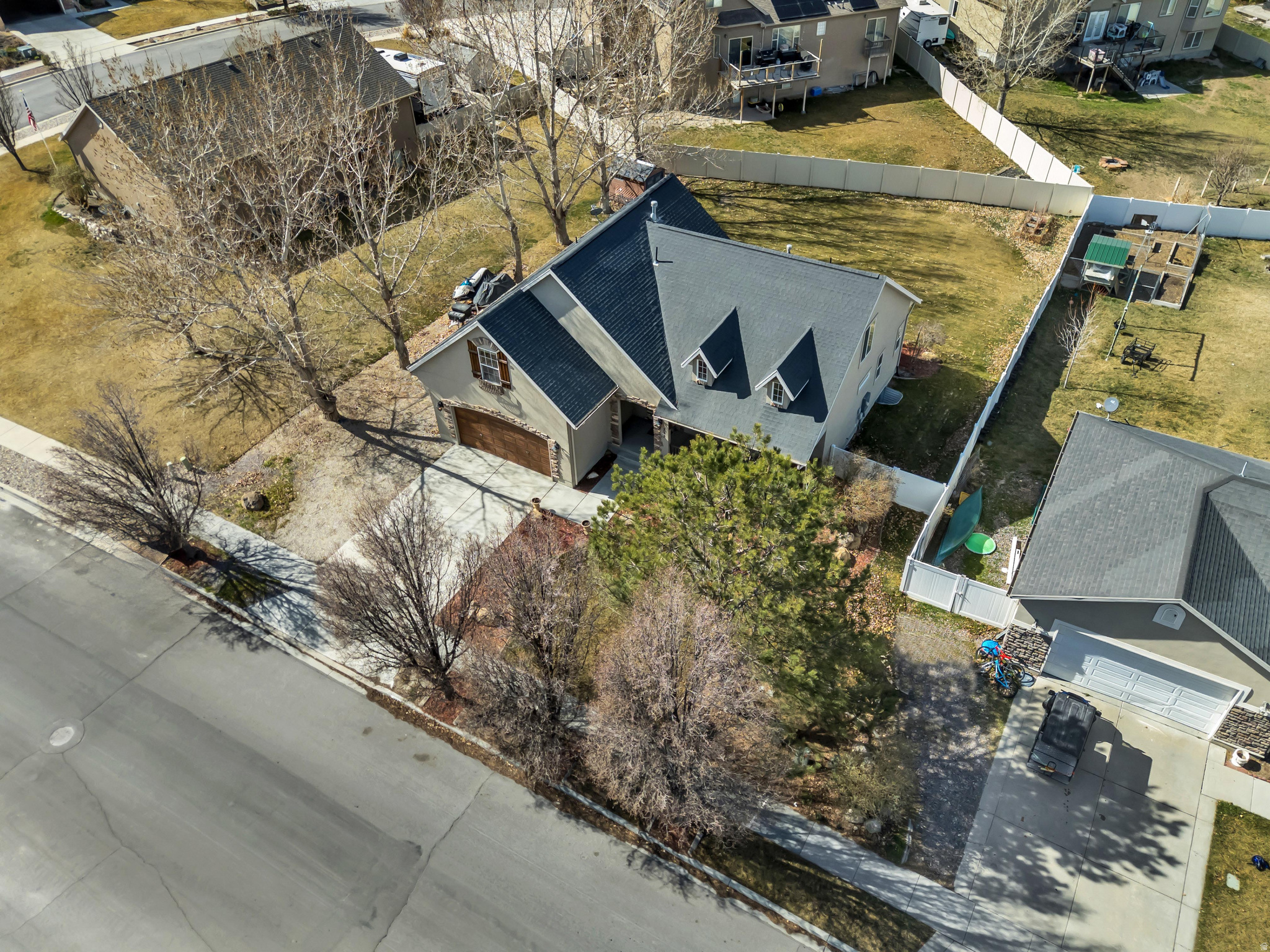 main property photo 43