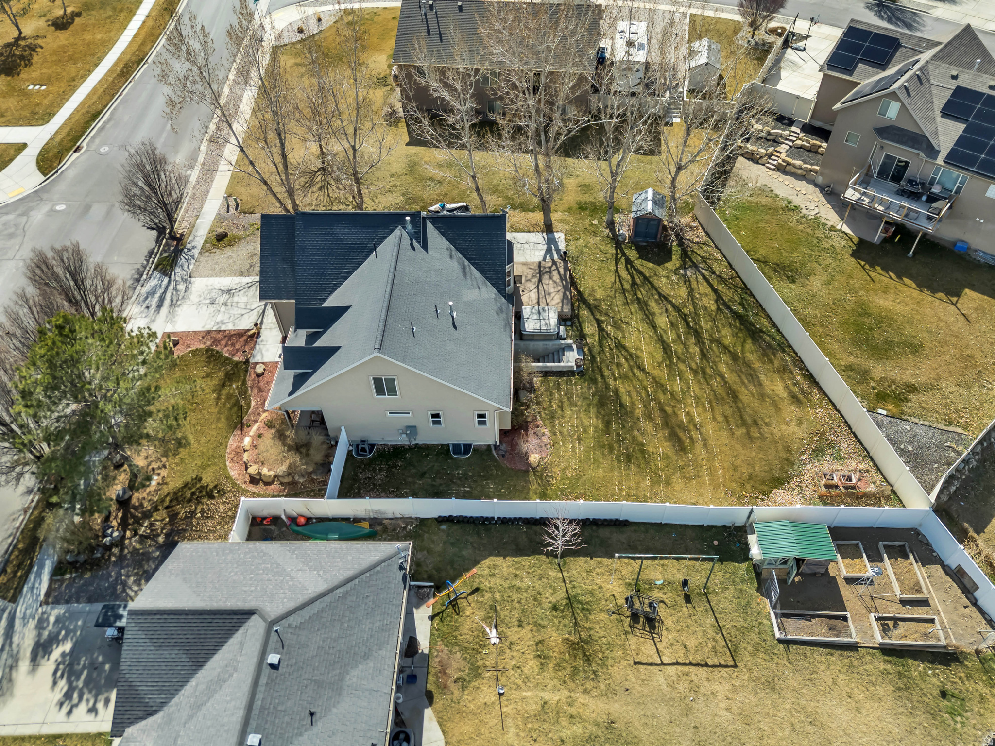 main property photo 44