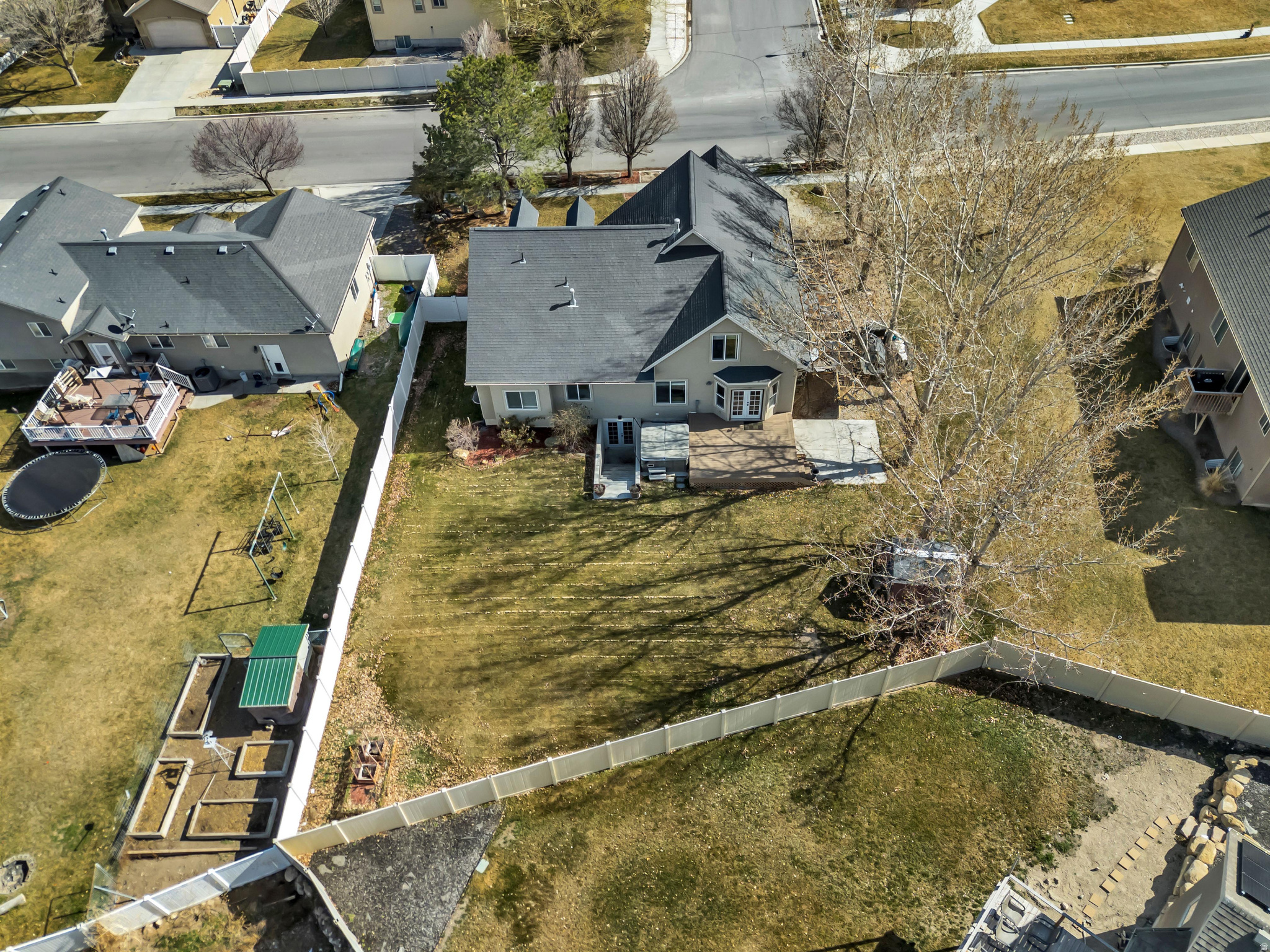 main property photo 46