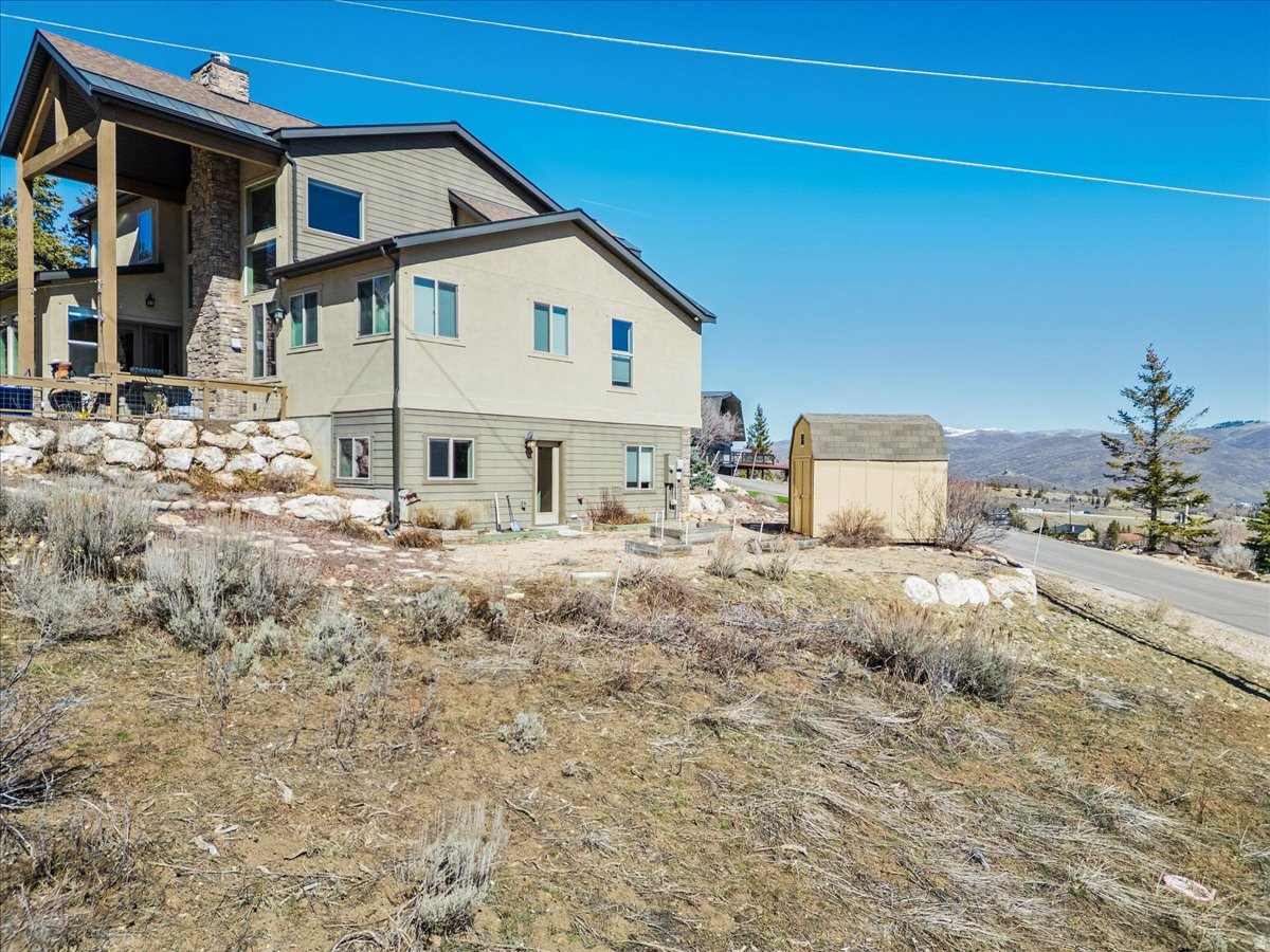 main property photo 14