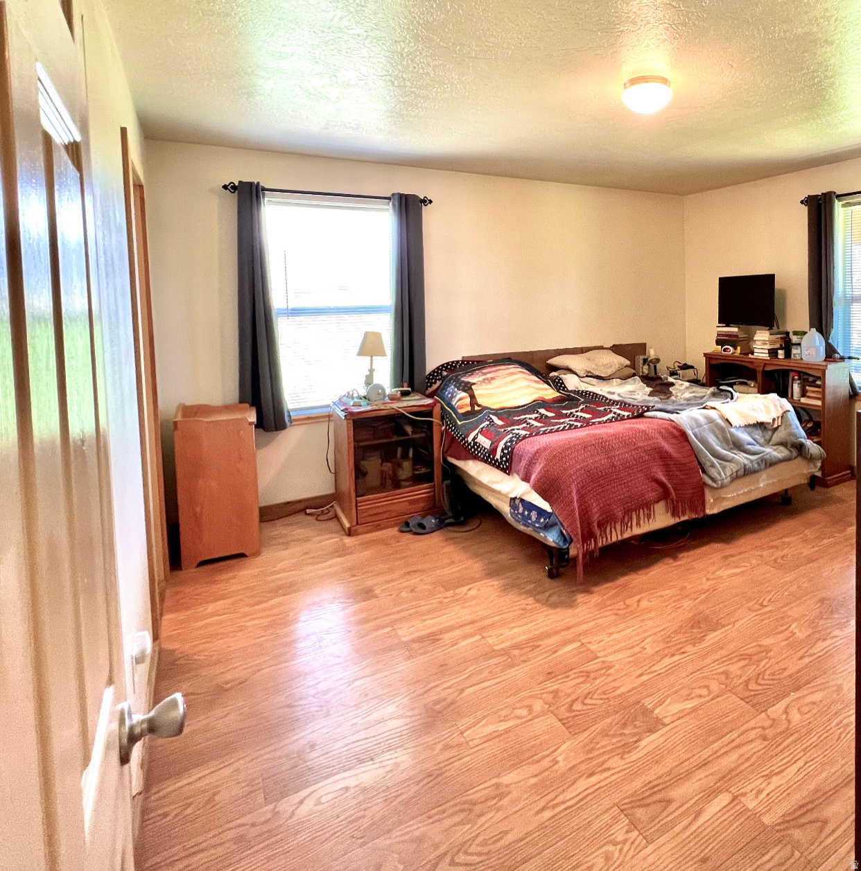 main property photo 20