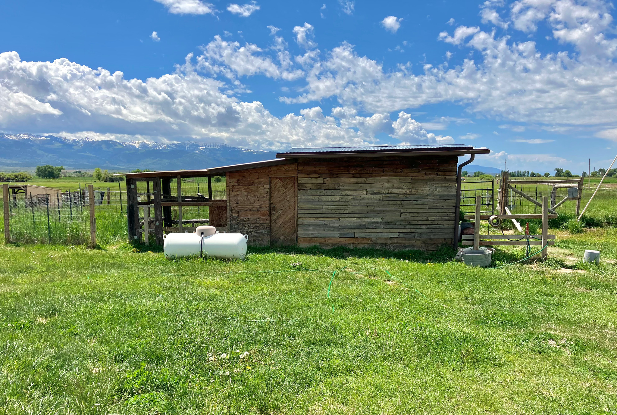 main property photo 41