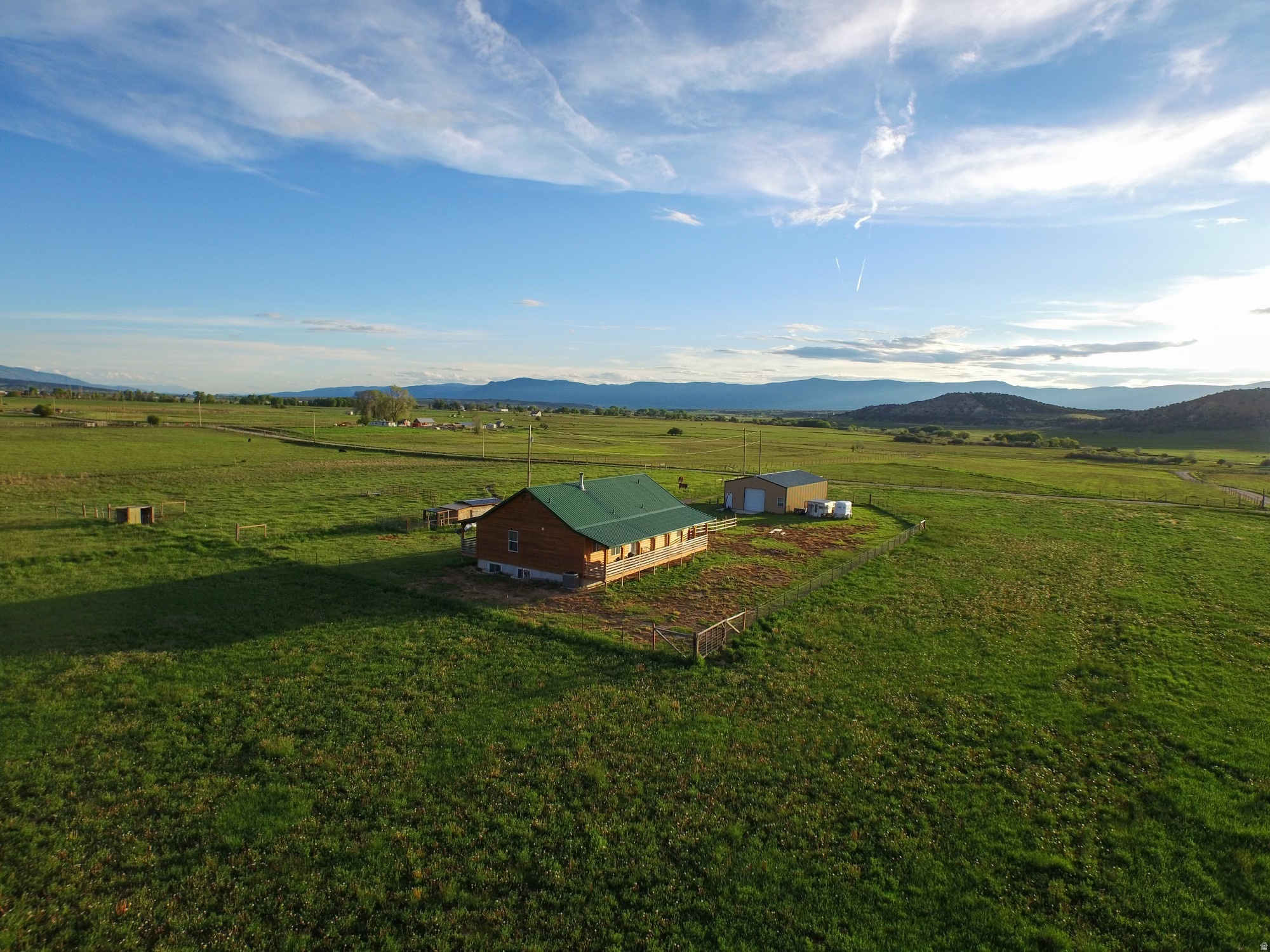 main property photo 6