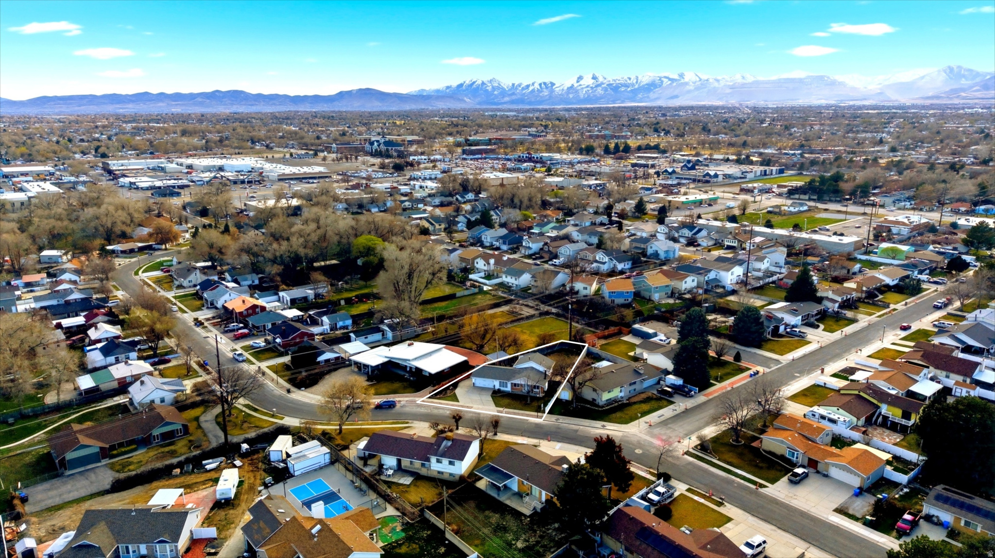 main property photo 41