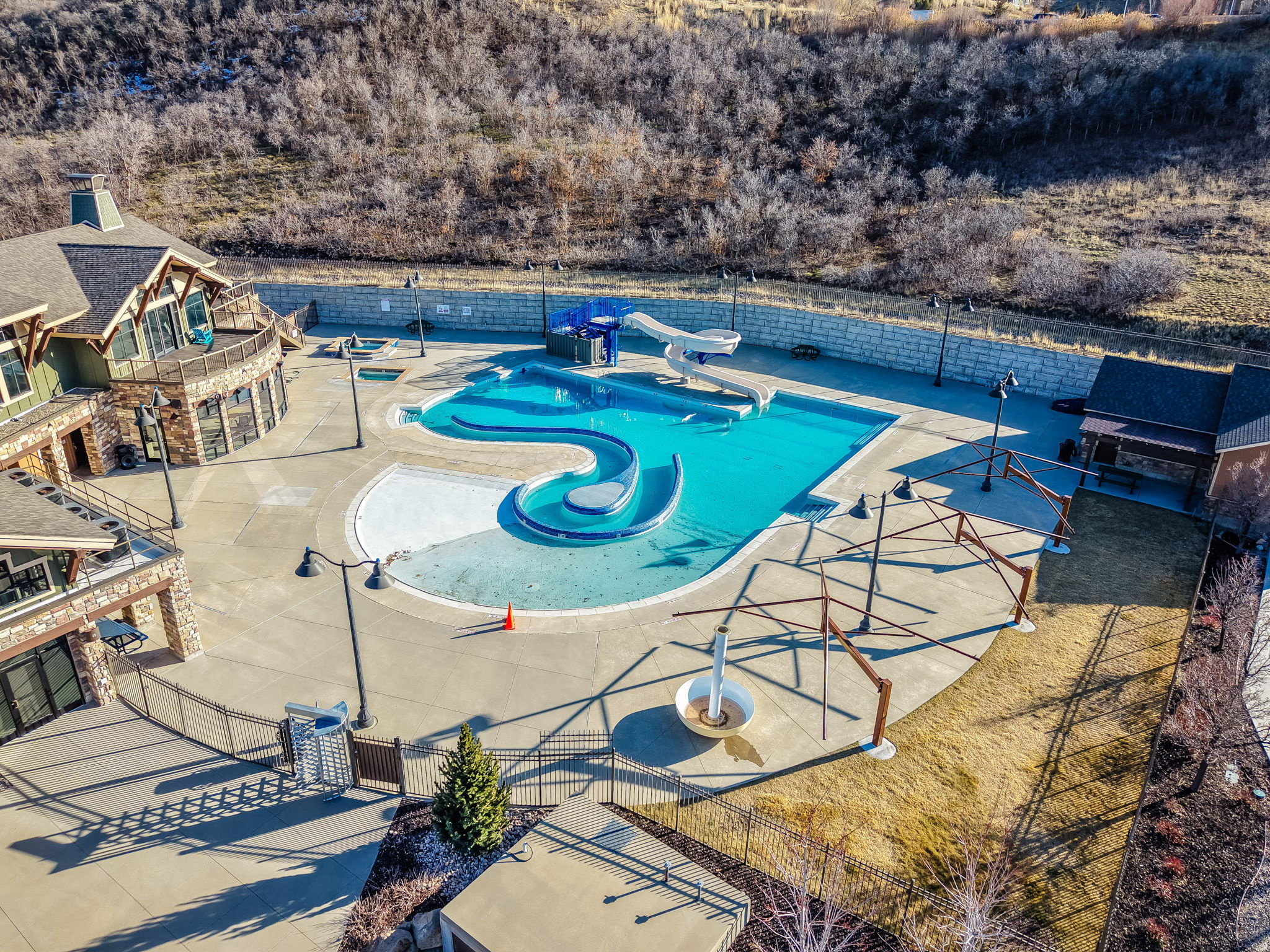 main property photo 19