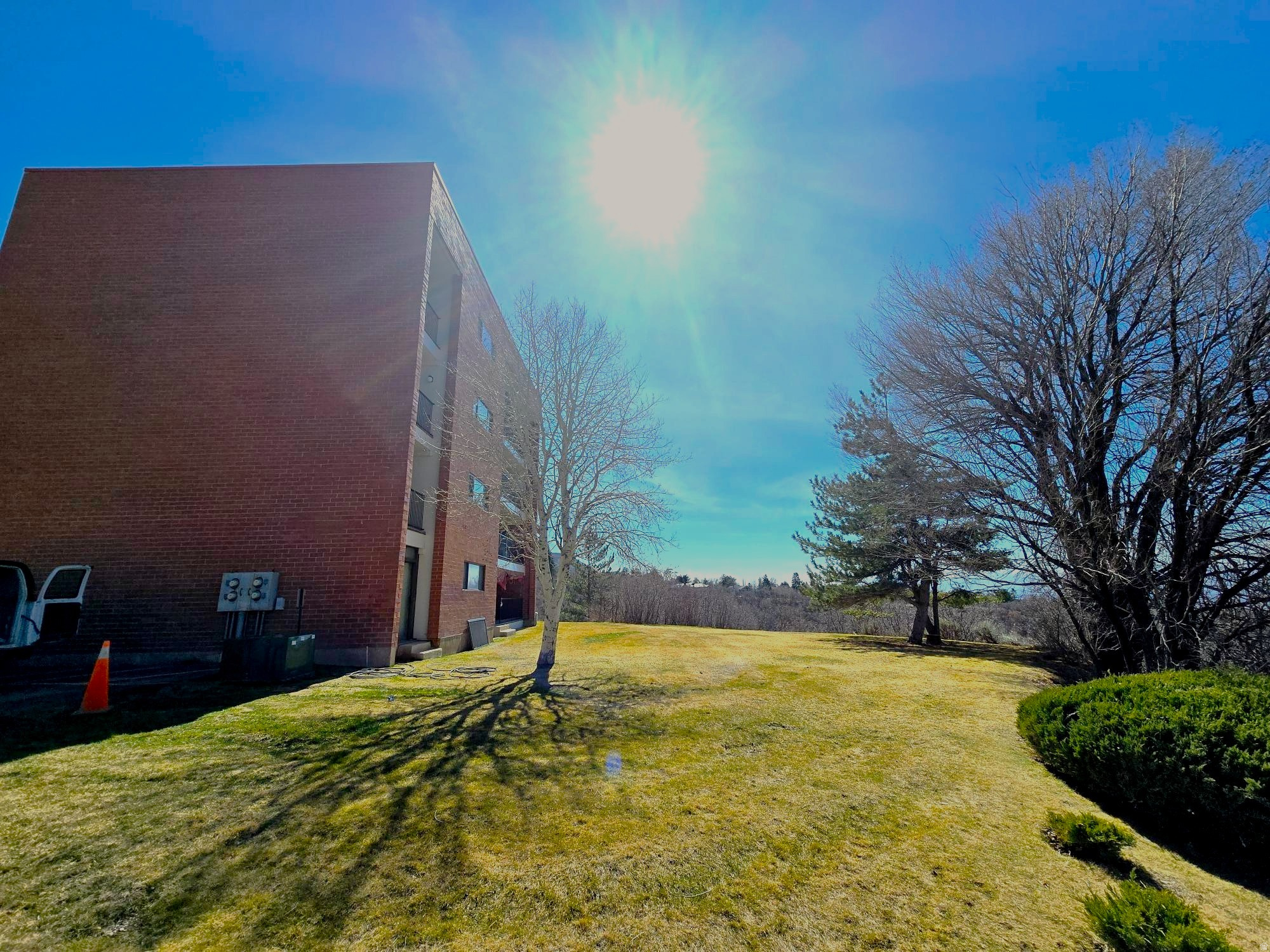 main property photo 32