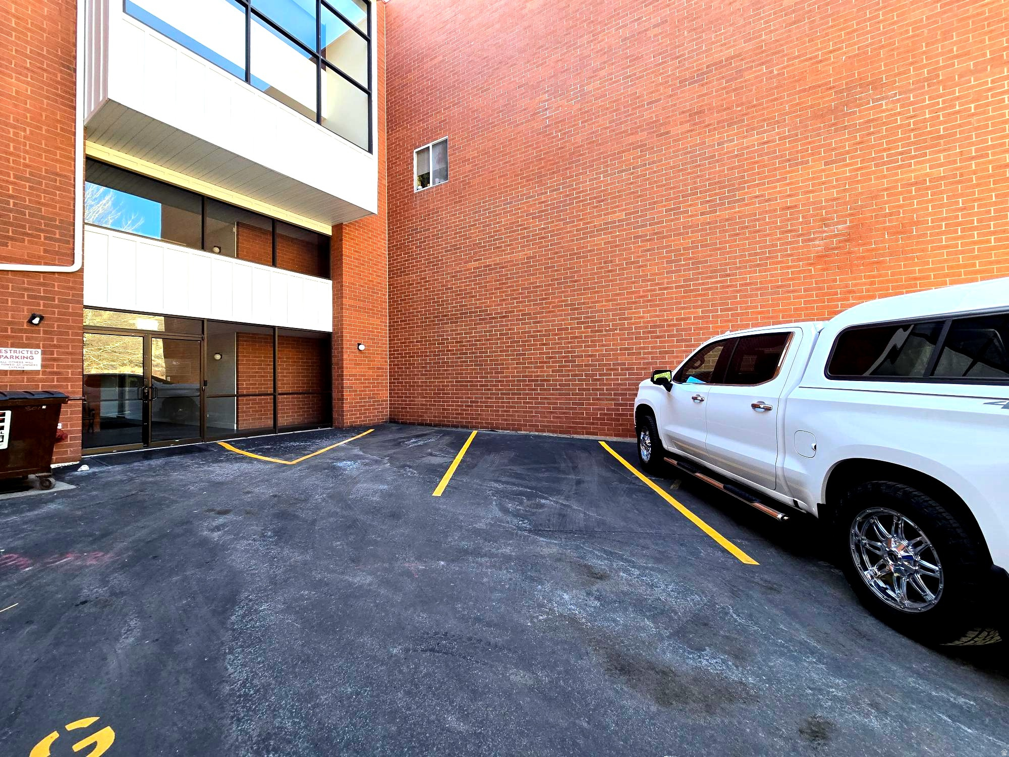main property photo 37